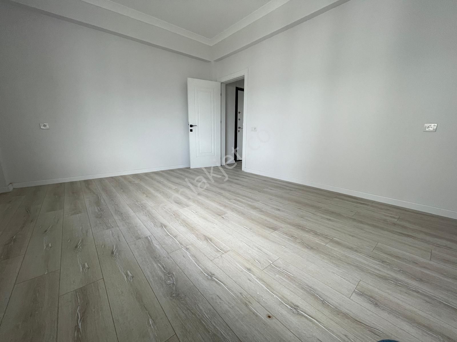 Didim Stadyum Mevkisinde Asansörlü Binada 3+1 Dubleks Daire - Görsel 16