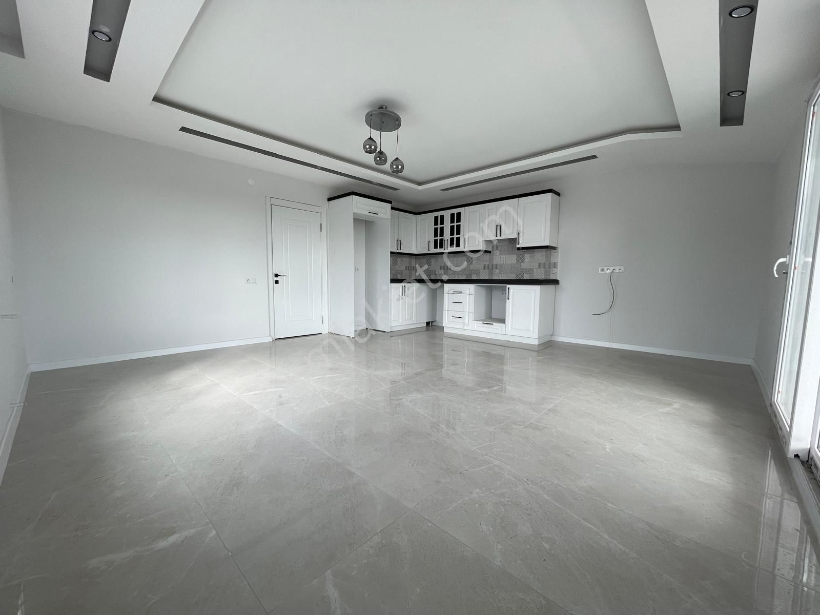 Didim Stadyum Mevkisinde Asansörlü Binada 3+1 Dubleks Daire