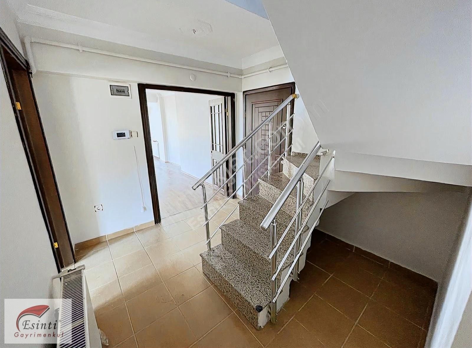 Esinti'den İnönü Mah.de Değerli Konumlu Binada 4+2 Satılık Daire - Görsel 22