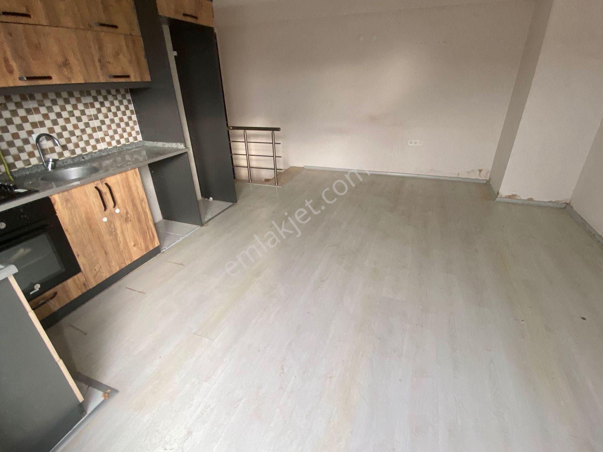 Menemen Seyrek Cumhuriyet Mah.de 2+1 60m2 Dgazlı Dublex Asansörlü Kiralık Daire - Görsel 5