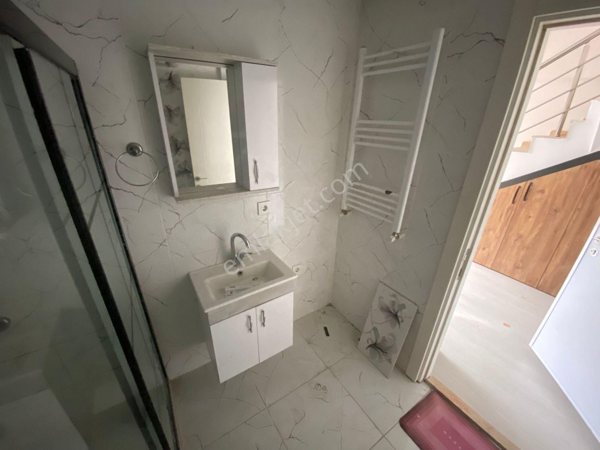 Menemen Seyrek Cumhuriyet Mah.de 2+1 60m2 Dgazlı Dublex Asansörlü Kiralık Daire - Görsel 23