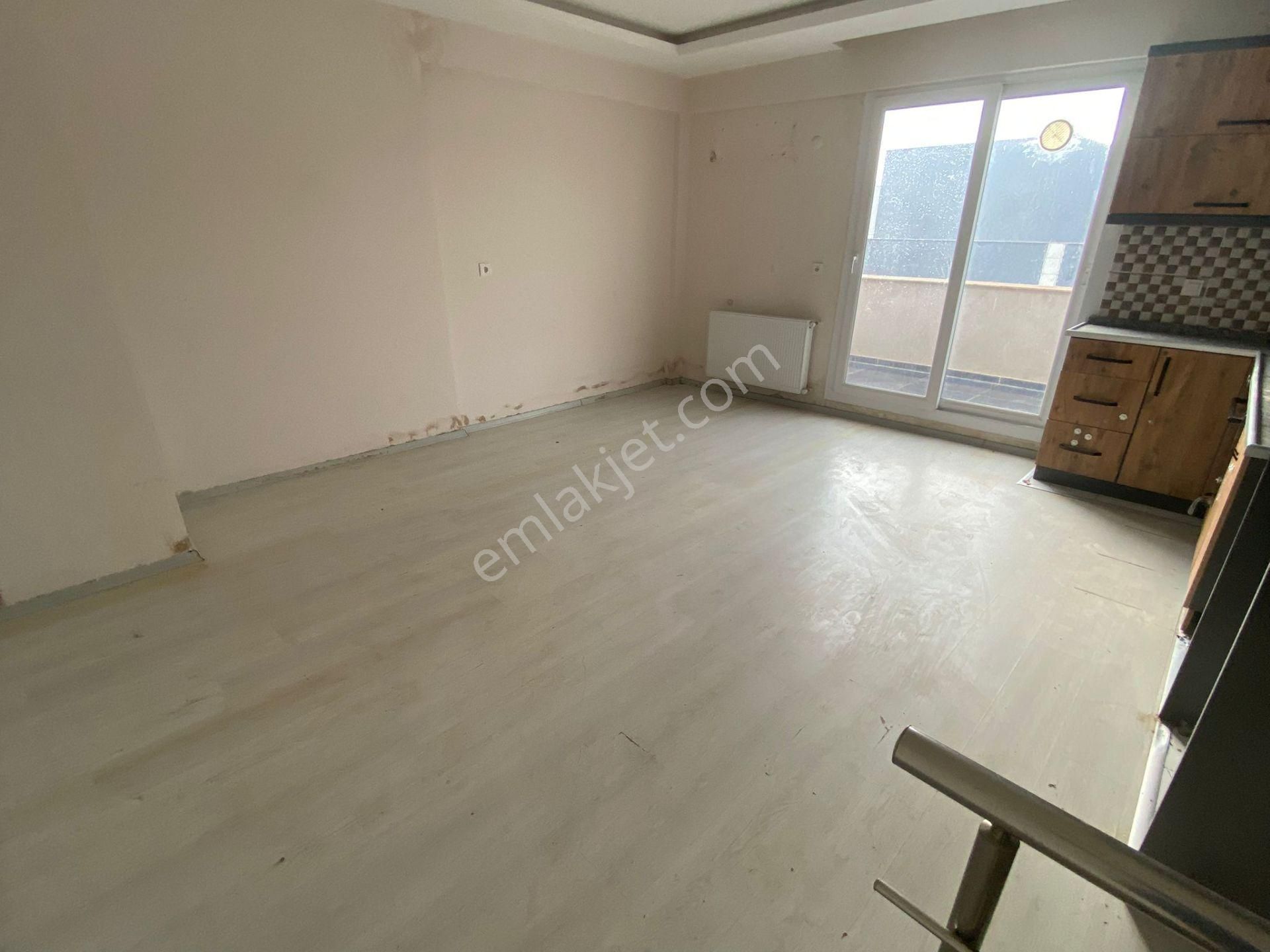Menemen Seyrek Cumhuriyet Mah.de 2+1 60m2 Dgazlı Dublex Asansörlü Kiralık Daire - Görsel 3