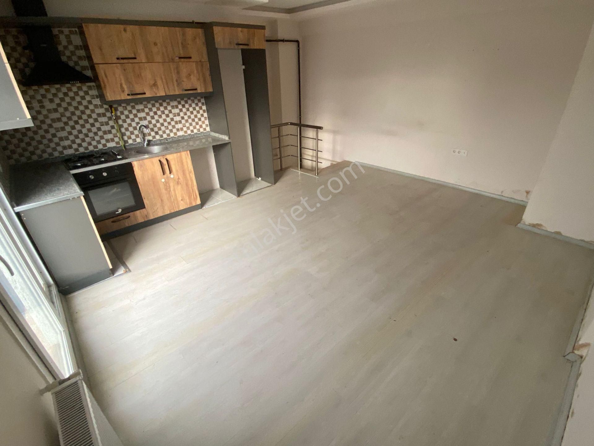Menemen Seyrek Cumhuriyet Mah.de 2+1 60m2 Dgazlı Dublex Asansörlü Kiralık Daire - Görsel 7