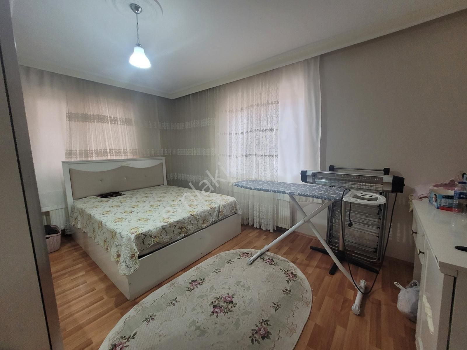 Yayla Mahallesi'nde Yatırımlık & Bakımlı 3 Oda 1 Salon Daire - Görsel 5