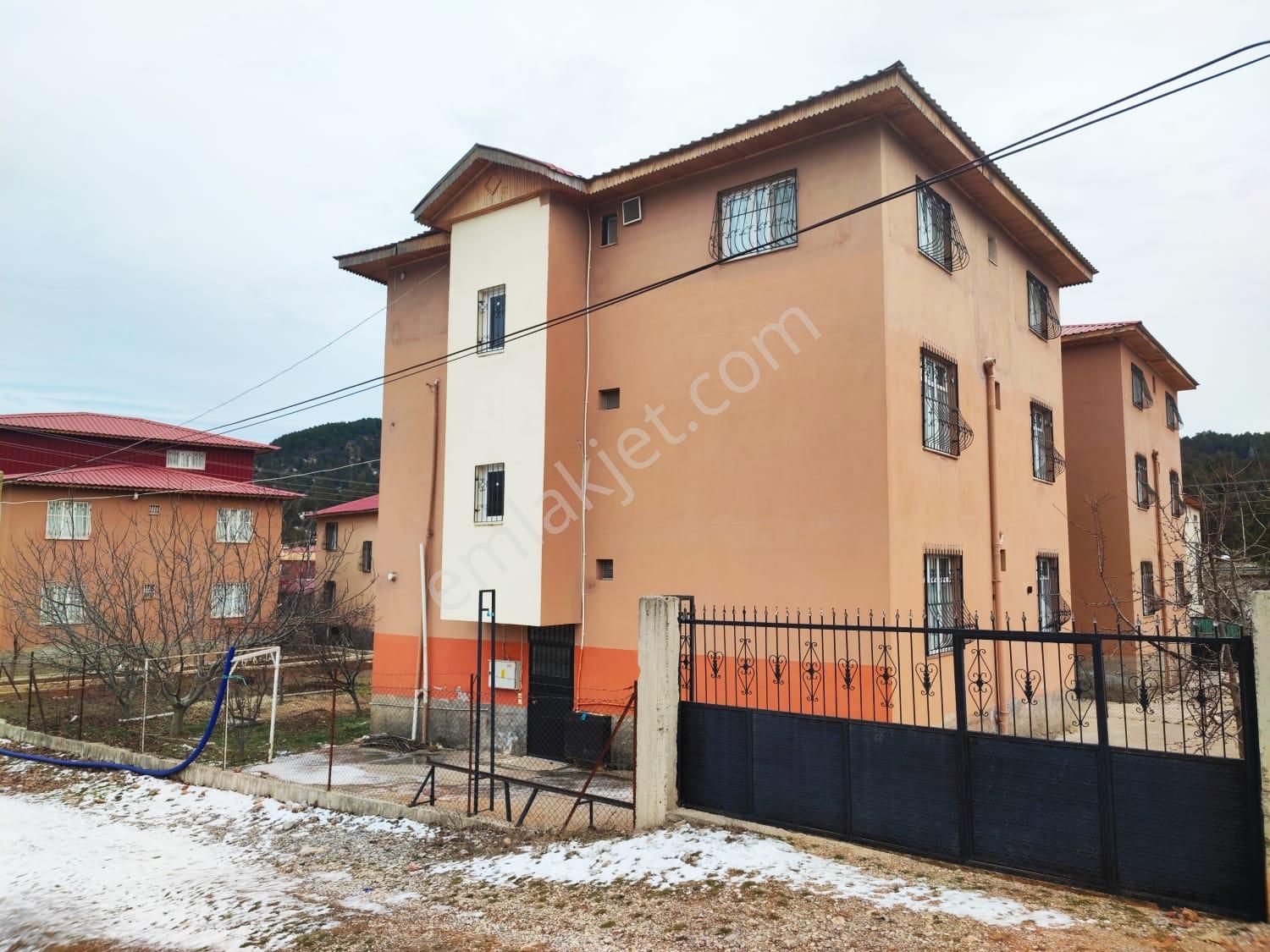 Kar Emlaktan Akçatekir Nohutlukta 9+3 3 Katlı Bina 3 Daire 386m2 Arsası Satılık - Görsel 34