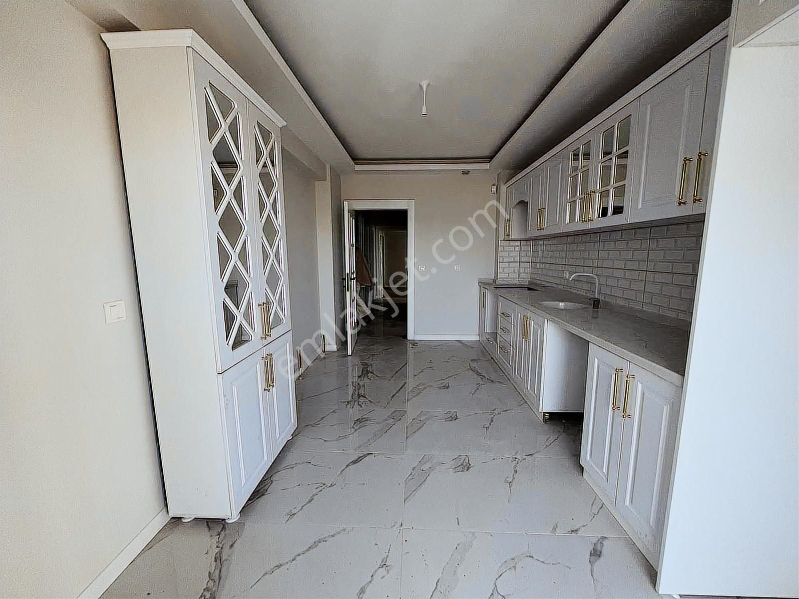 Lider Emlak'tan Feridun Çelikte Sıfır Ebeveynli Yapılı 4.kat - Görsel 12