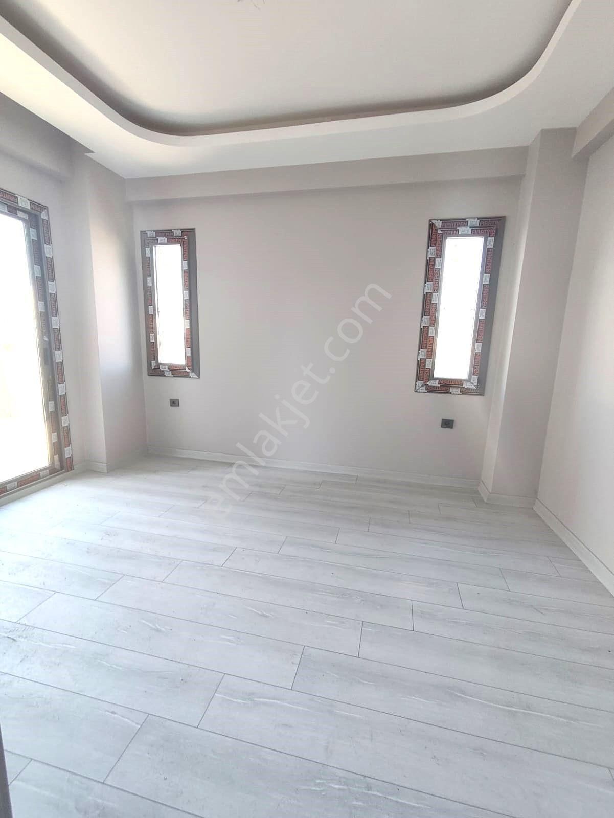 Tece Deniz Mah.de Çift Cepheli, Havuzlu , Çift Teraslı 1+1 - Görsel 3