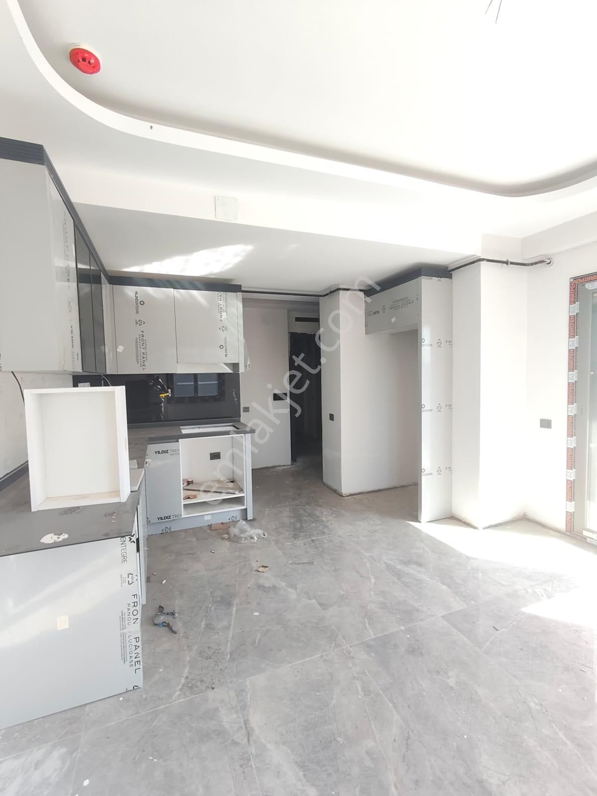 Tece Deniz Mah.de Çift Cepheli, Havuzlu , Çift Teraslı 1+1 - Görsel 2