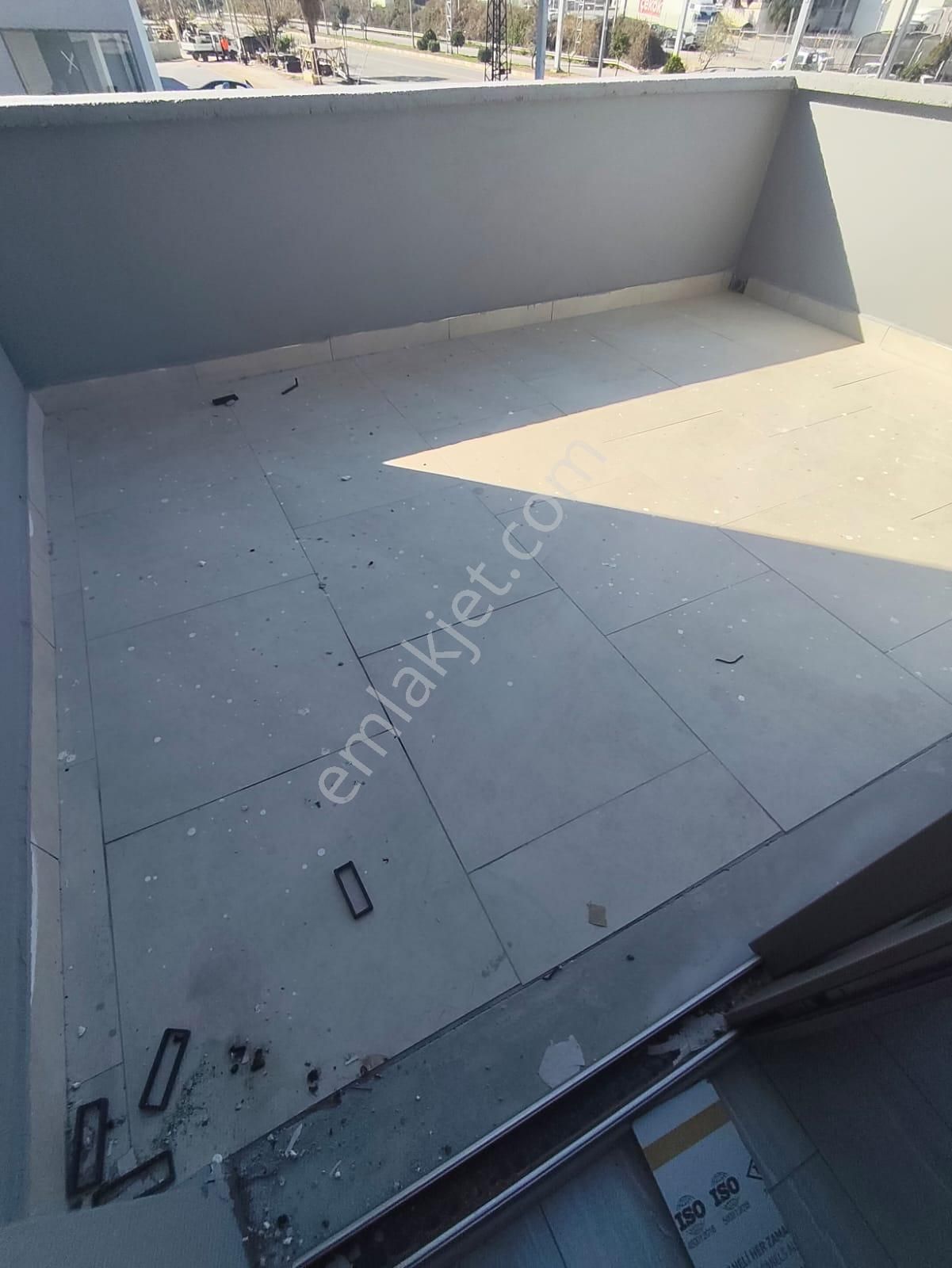 Tece Deniz Mah.de Çift Cepheli, Havuzlu , Çift Teraslı 1+1 - Görsel 7