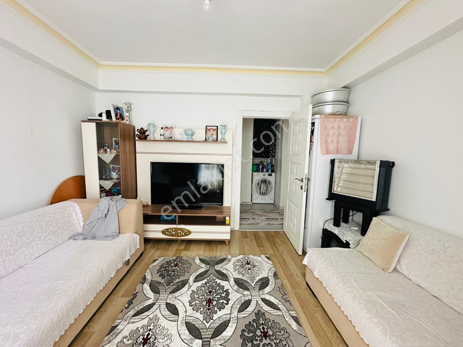 Beşikkaya'da 3+1 Asansörlü Ara Kat Satılık Daire !!! - Görsel 17