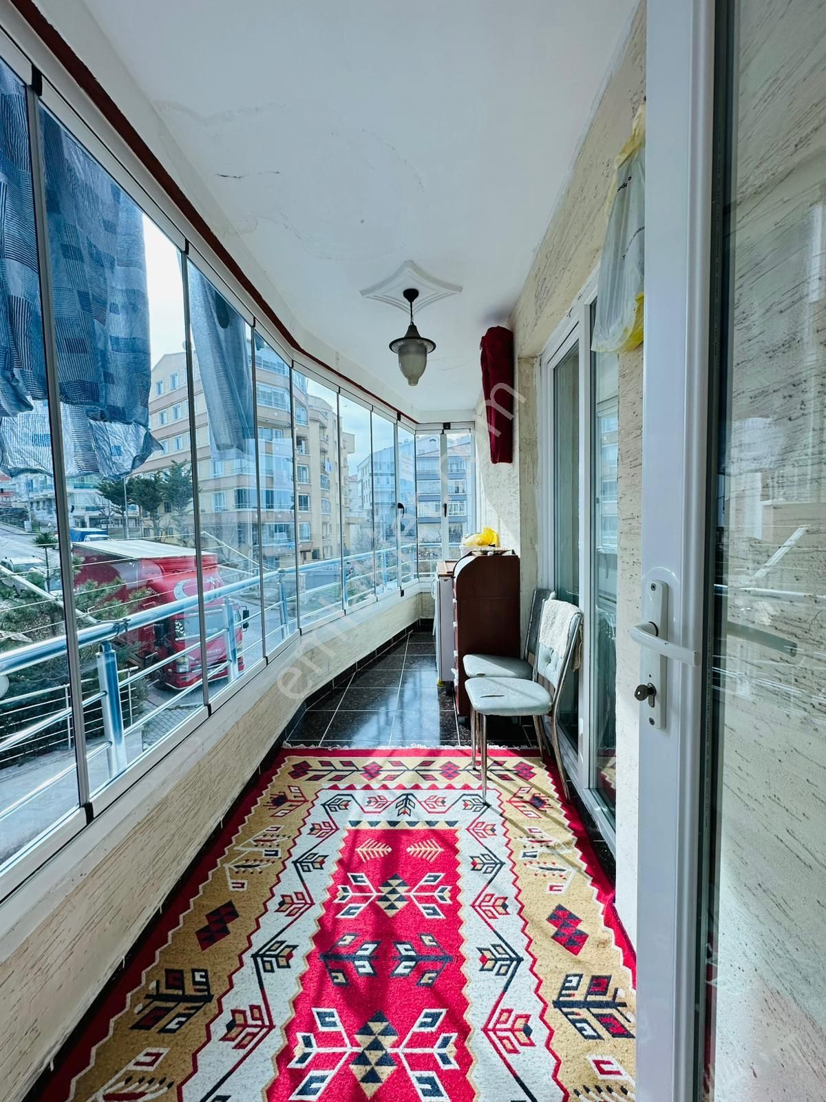 Beşikkaya'da 3+1 Asansörlü Ara Kat Satılık Daire !!! - Görsel 18