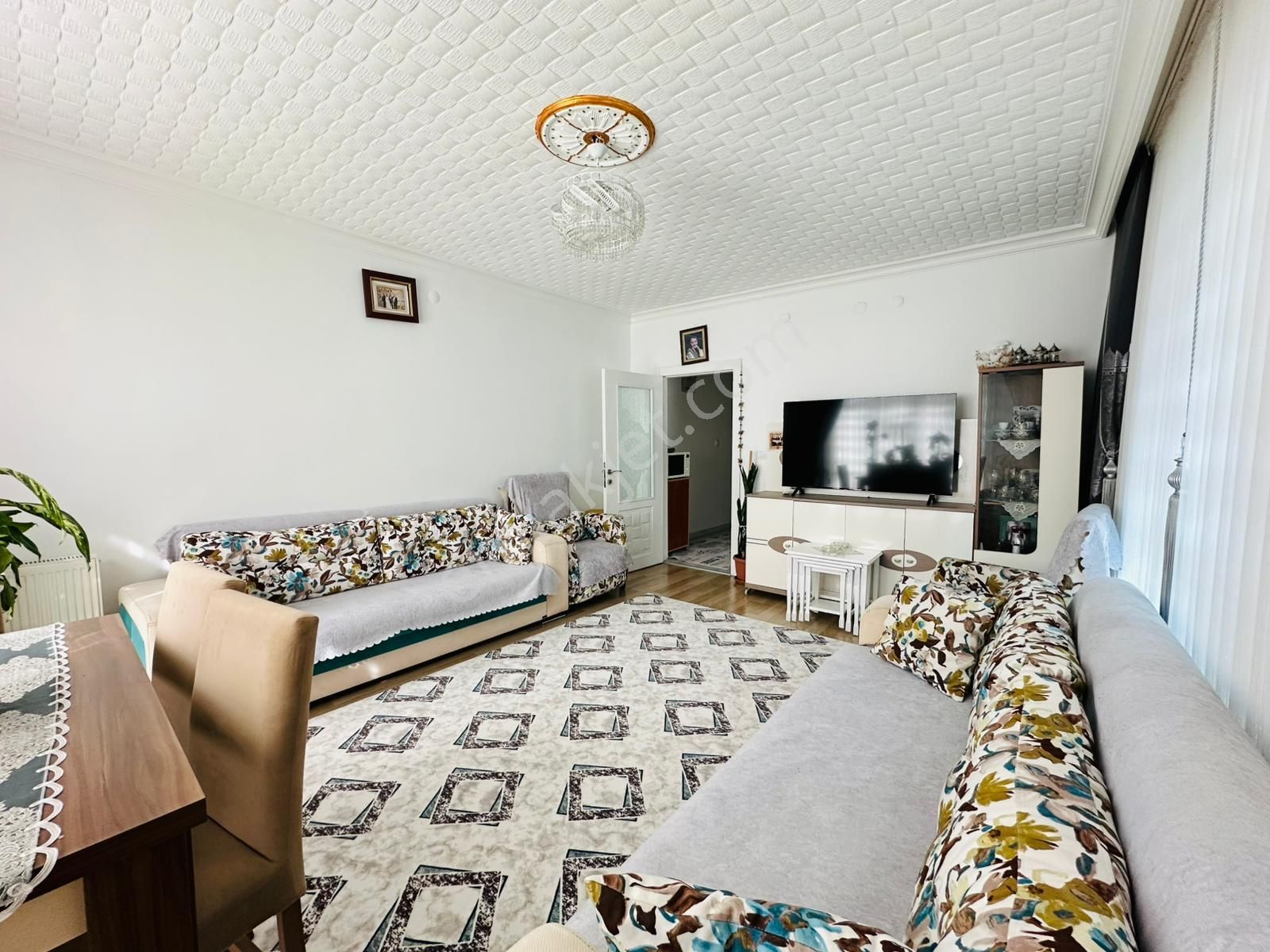 Beşikkaya'da 3+1 Asansörlü Ara Kat Satılık Daire !!! - Görsel 9