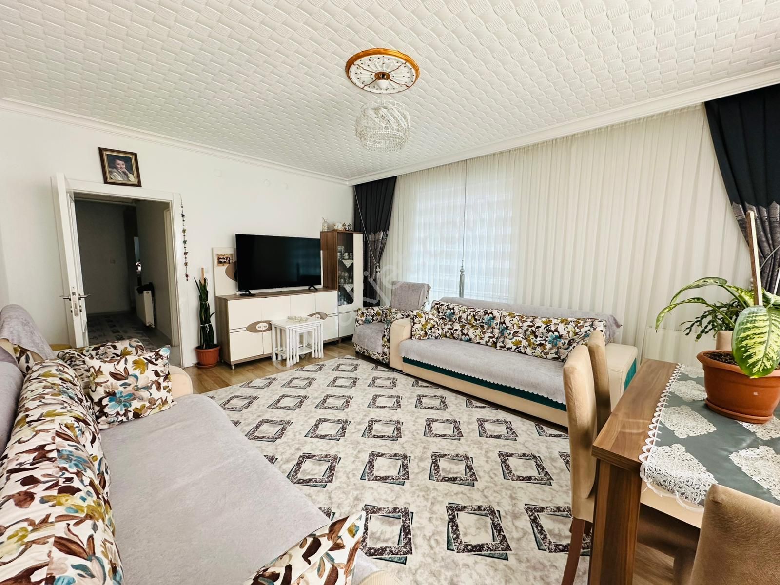 Beşikkaya'da 3+1 Asansörlü Ara Kat Satılık Daire !!! - Görsel 10