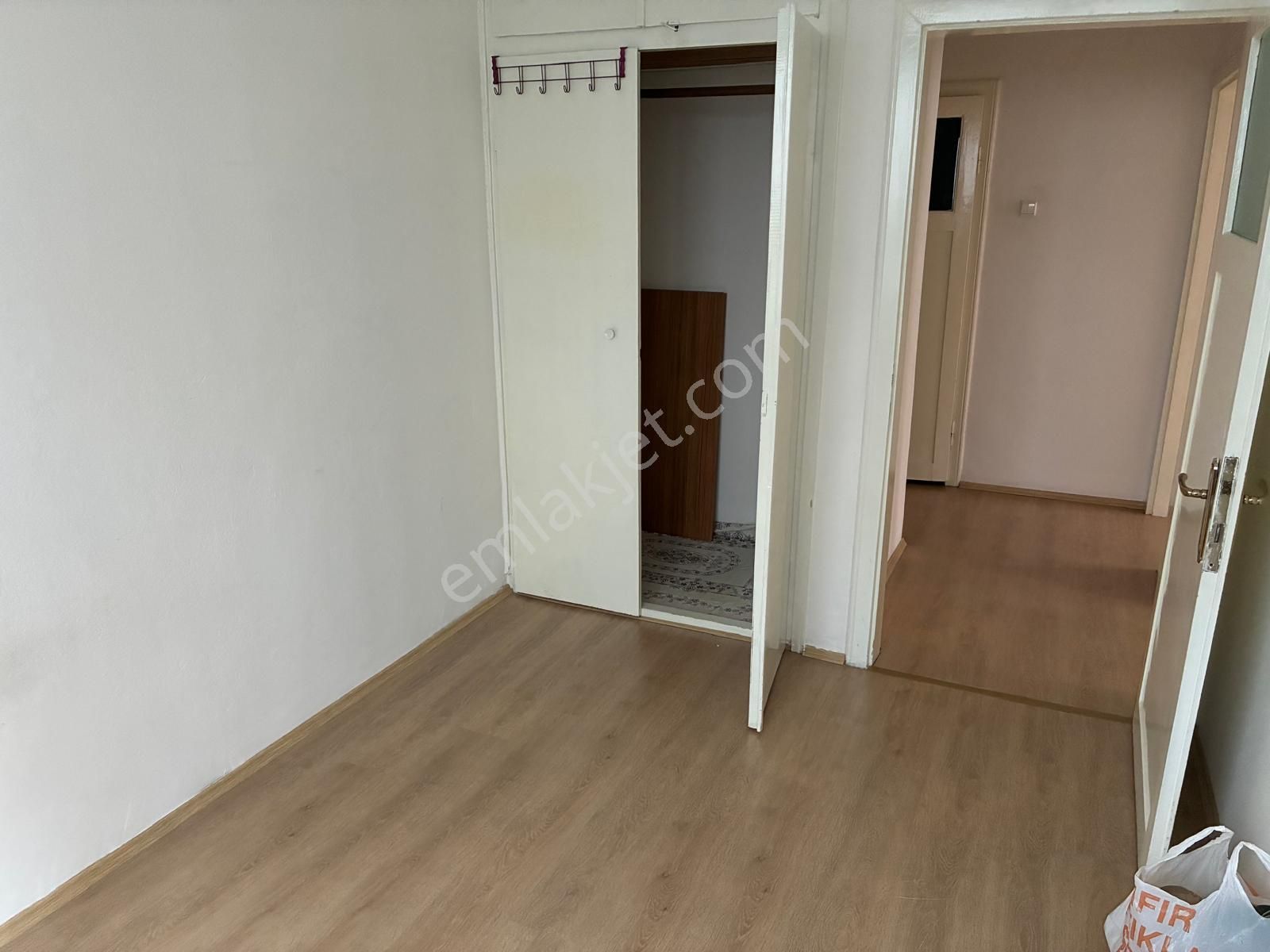 Filiz'den Yukarı Bahçelievler 35.sok Katta Satılık 3+1 Arka Cephe - Görsel 18