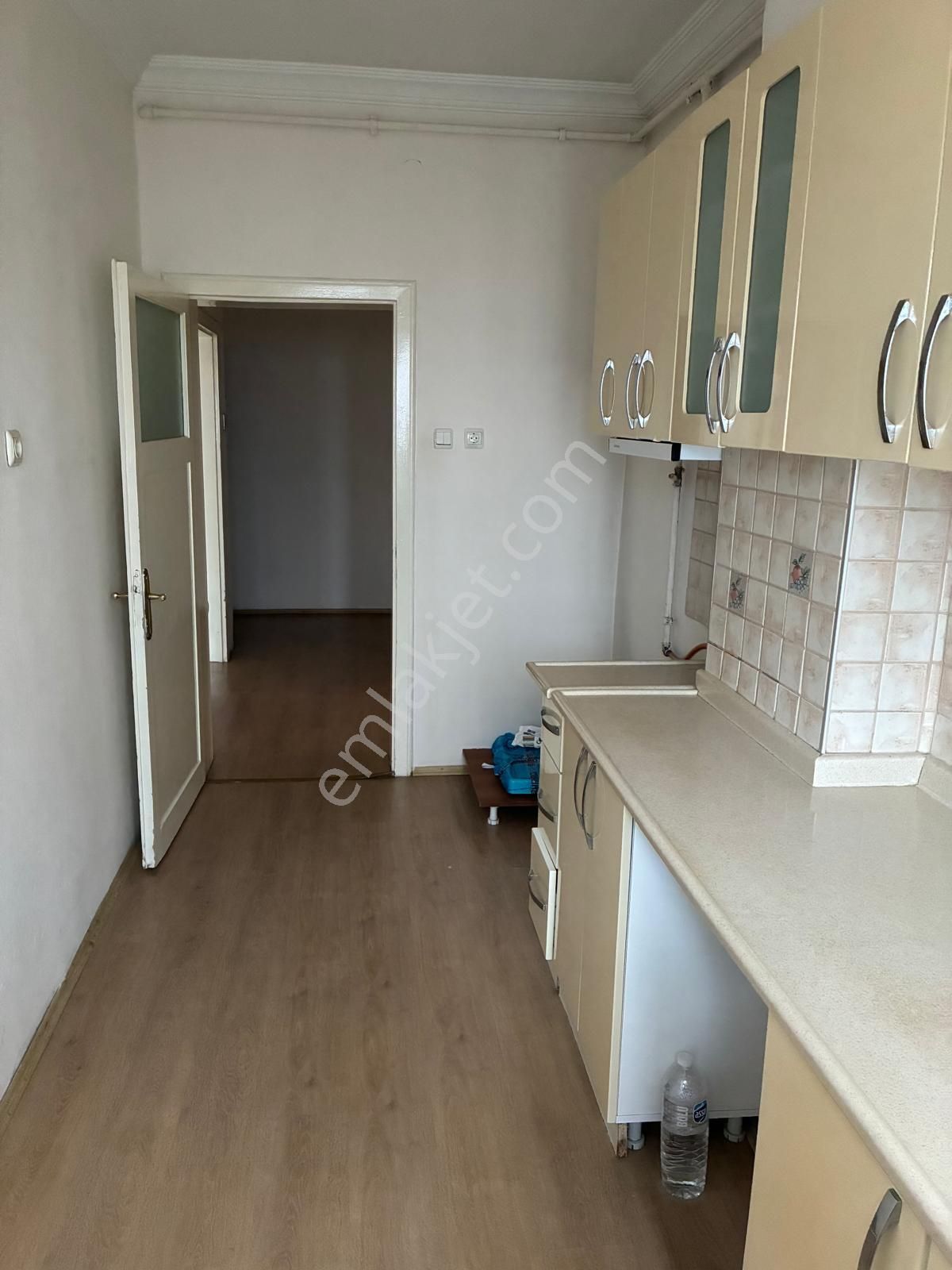 Filiz'den Yukarı Bahçelievler 35.sok Katta Satılık 3+1 Arka Cephe - Görsel 11