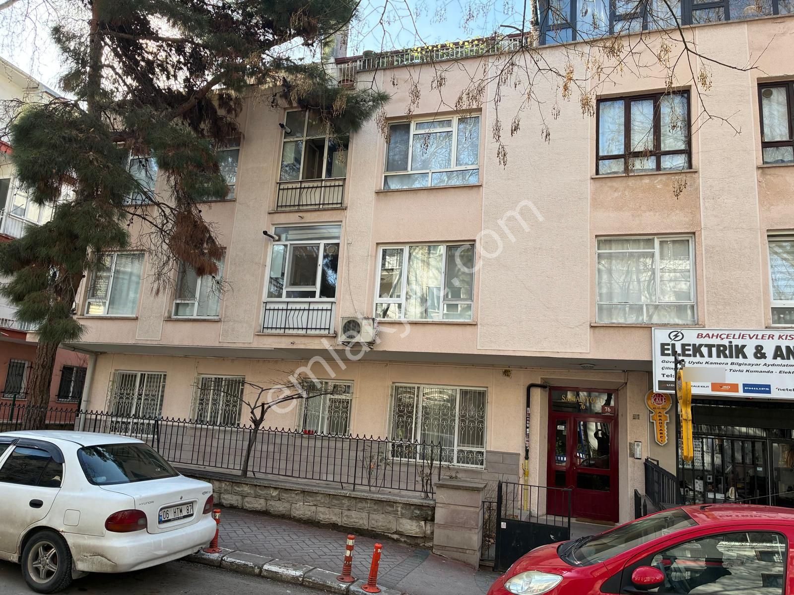 Filiz'den Yukarı Bahçelievler 35.sok Katta Satılık 3+1 Arka Cephe - Görsel 2