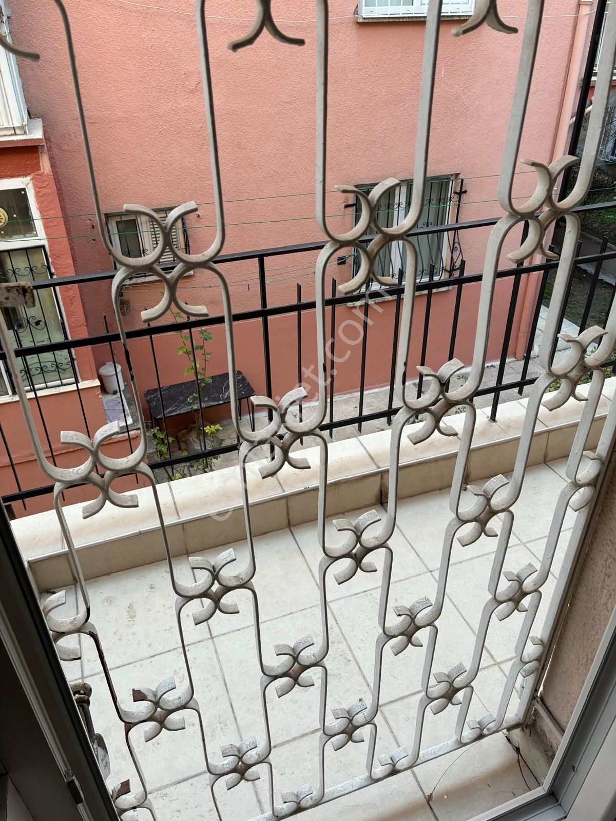 Filiz'den Yukarı Bahçelievler 35.sok Katta Satılık 3+1 Arka Cephe - Görsel 16