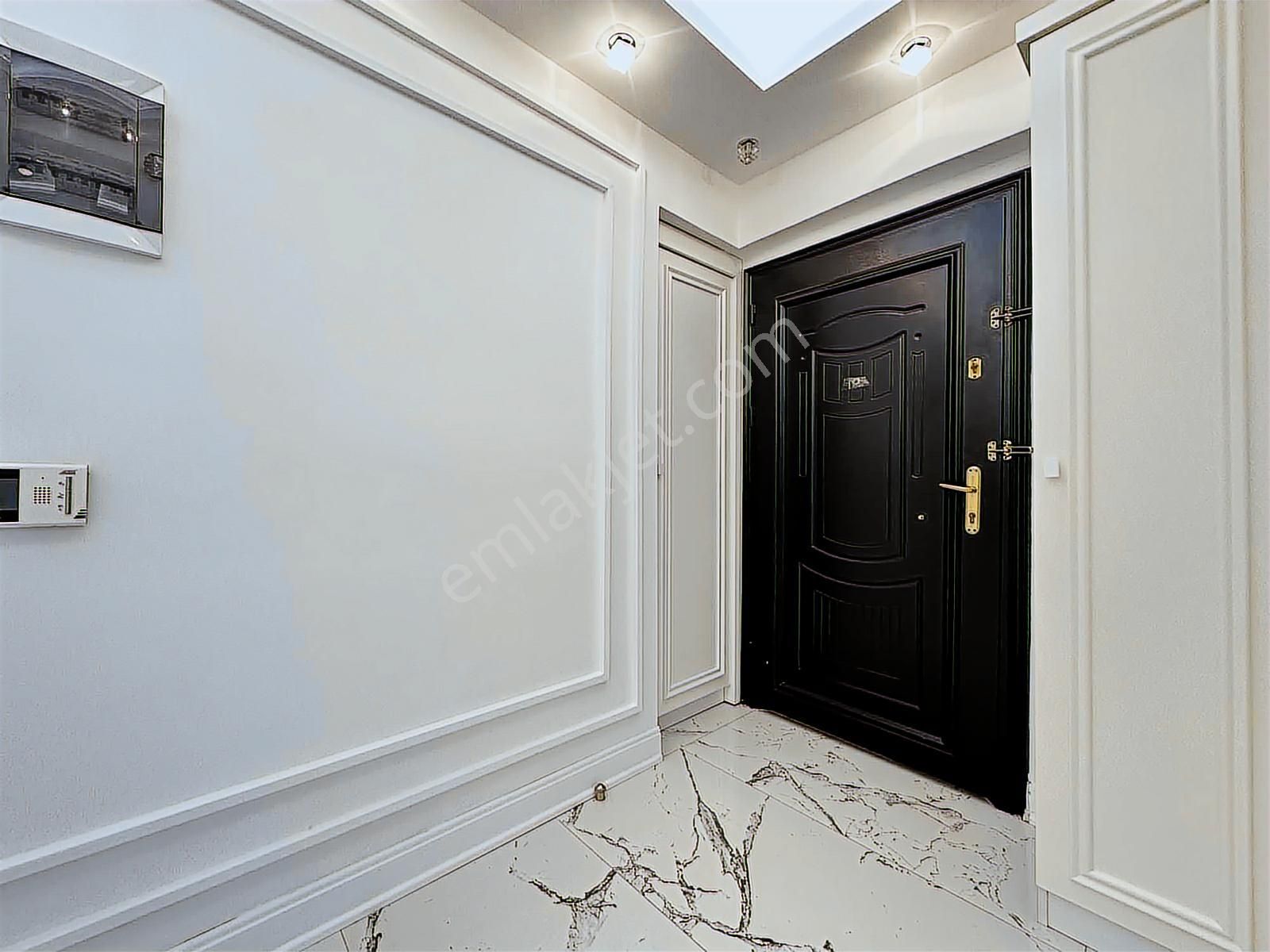 Lüks Ve Konforu Bir Arada Sunan 4+1 Havuzlu Yenilenmiş Daire - Görsel 19