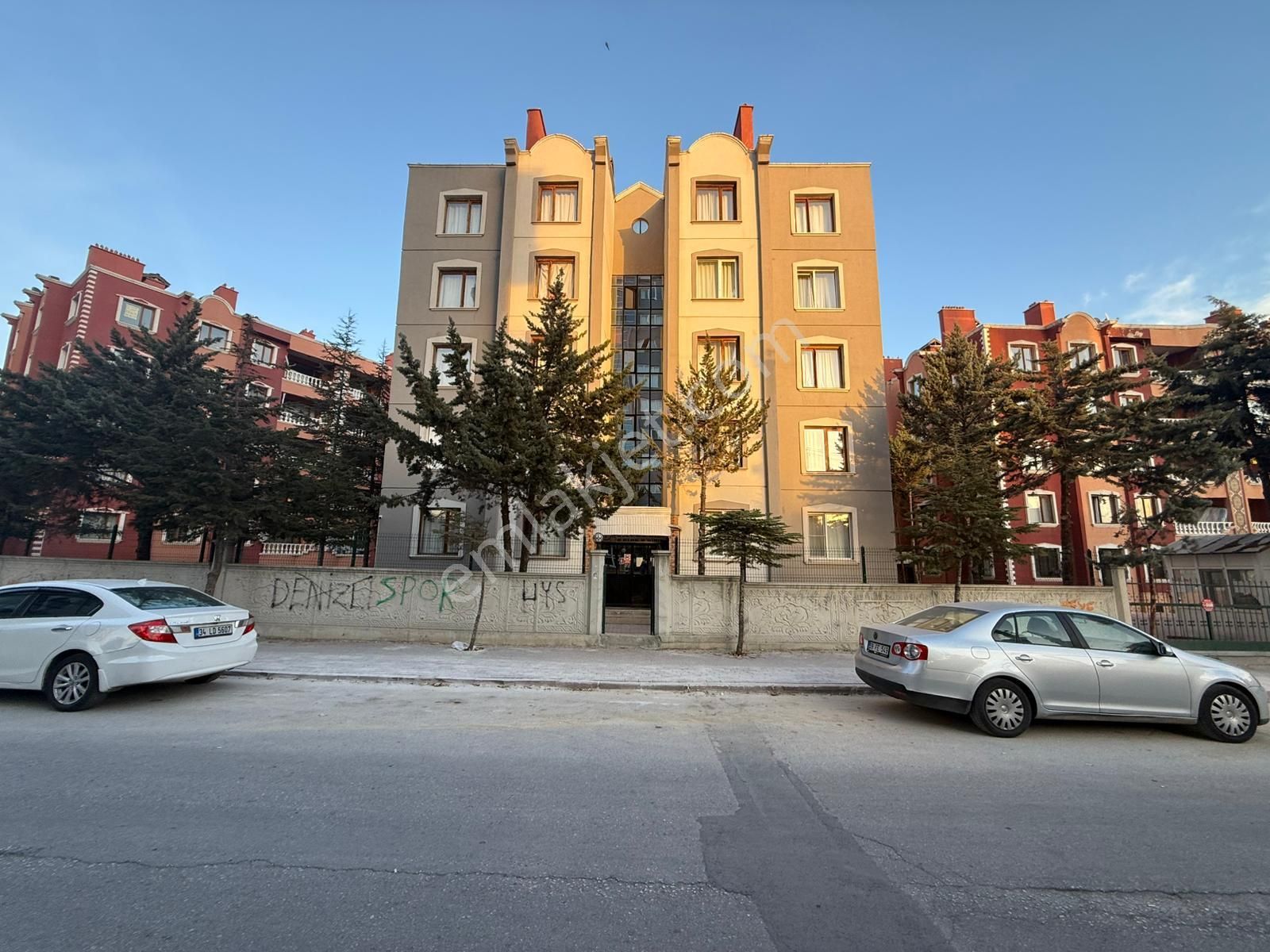 Bosna Hersek Mahallesi Kıvılcım Bulvarı Yakını 3+1 Arakat Site İçi Satılık Daire - Görsel 35