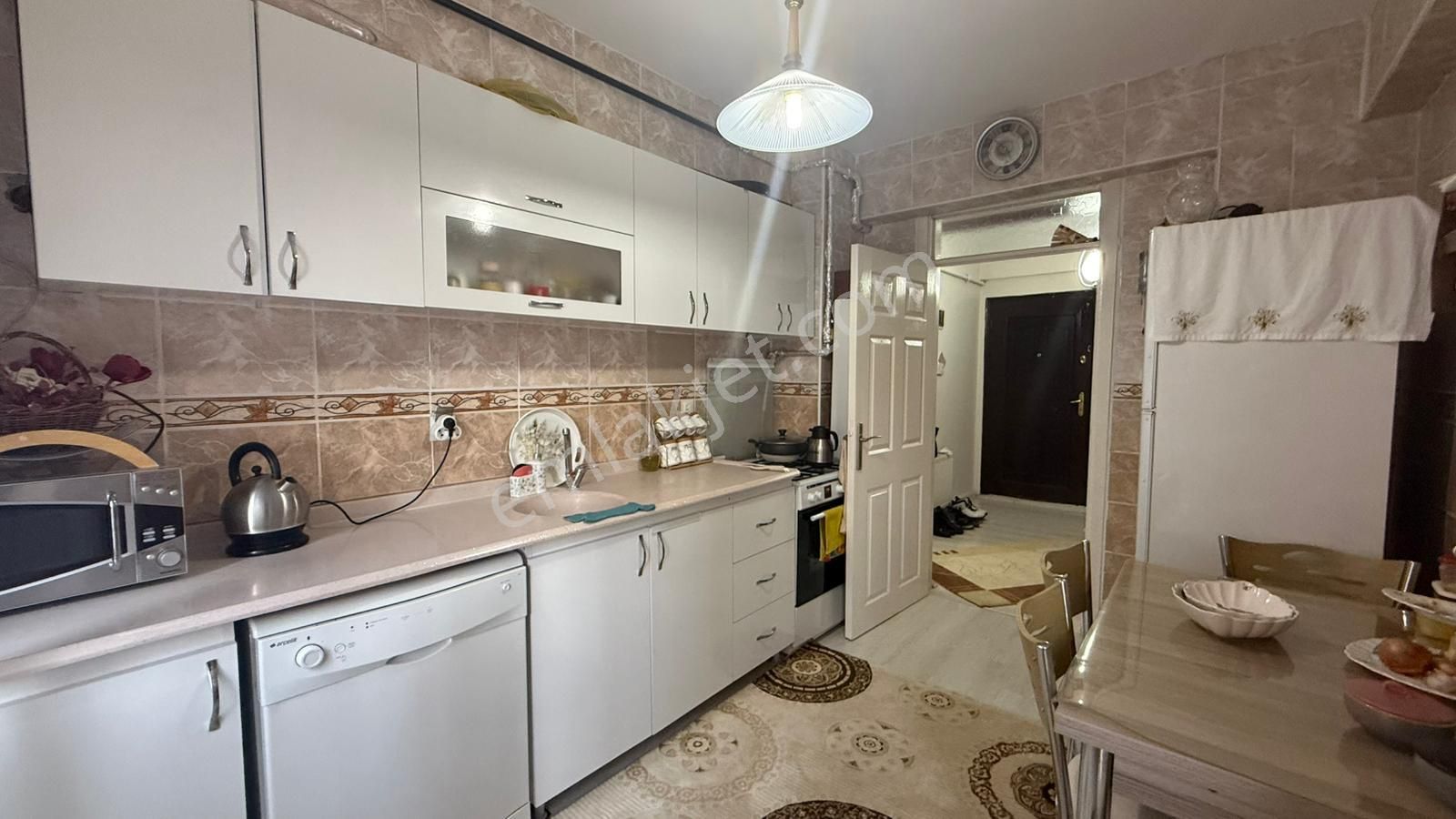 Bosna Hersek Mahallesi Kıvılcım Bulvarı Yakını 3+1 Arakat Site İçi Satılık Daire - Görsel 2