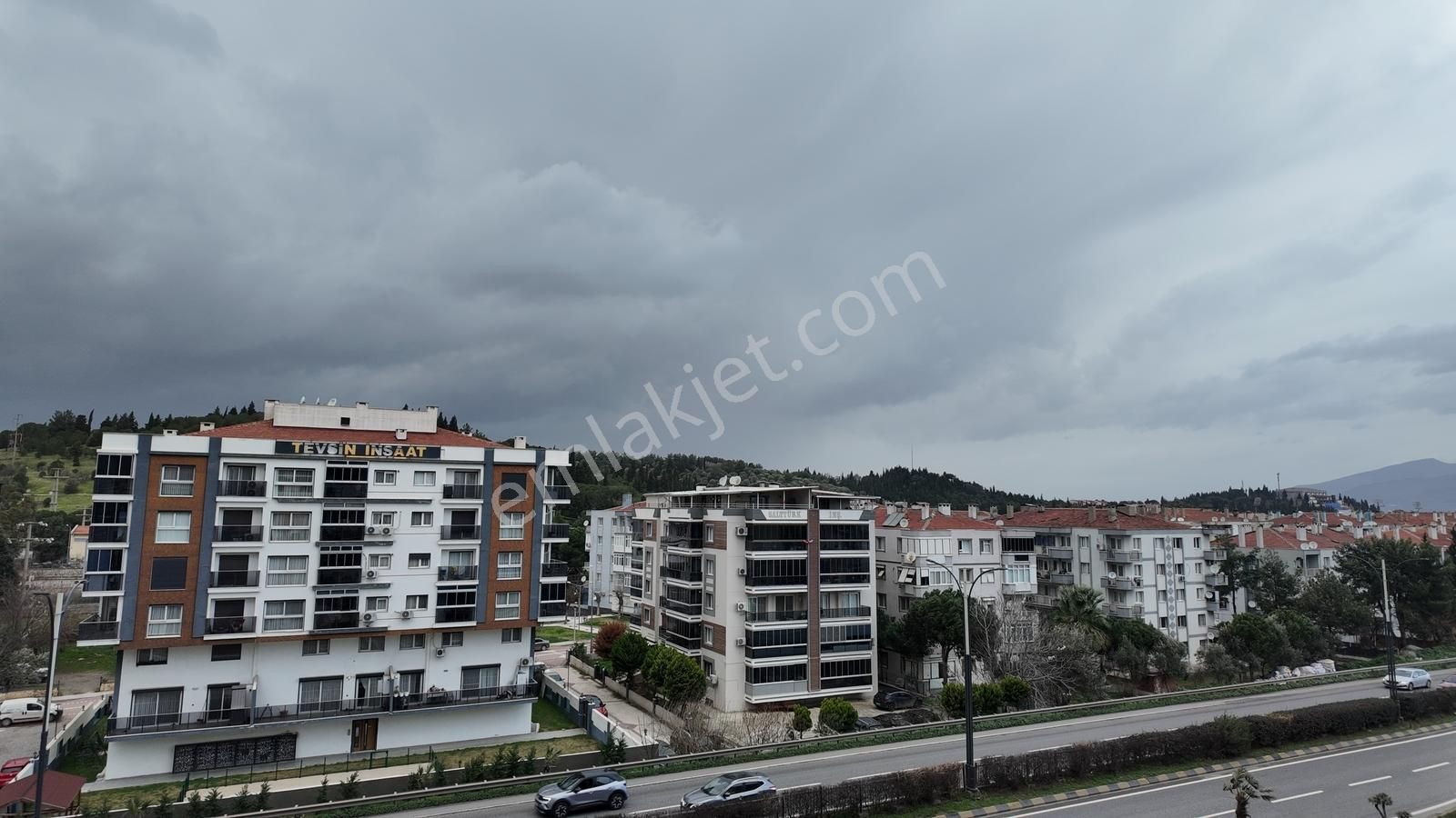 ️ Menemenin En İşlek Caddesinde 2+1 Ve 3+1 Daireler - Görsel 8