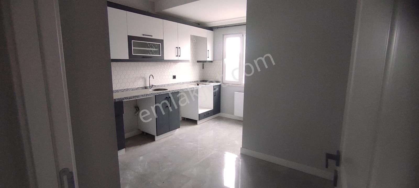 Sancaktepe Yenidoğan Mahallesi'nde Boş 2+1 Daire - Görsel 5