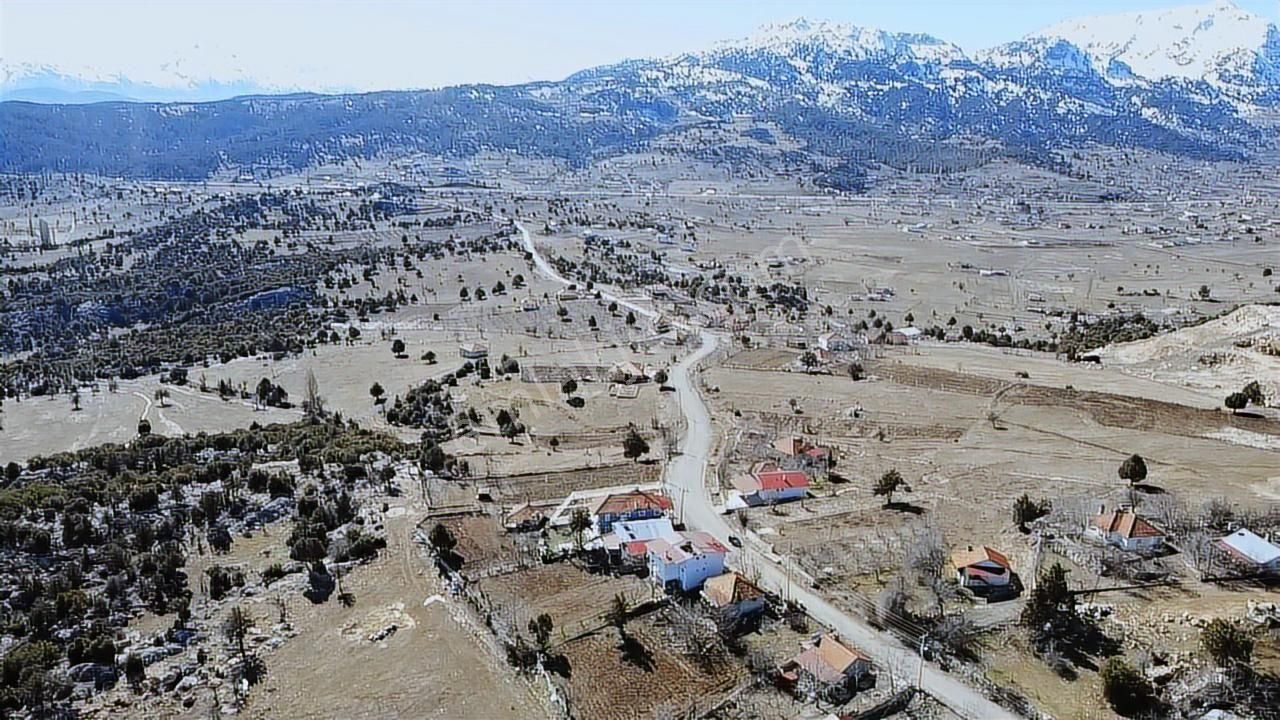 Y. Karaçulhada Asfalta Sıfır Satılık Müstakil Tapulu Arazi - Görsel 2