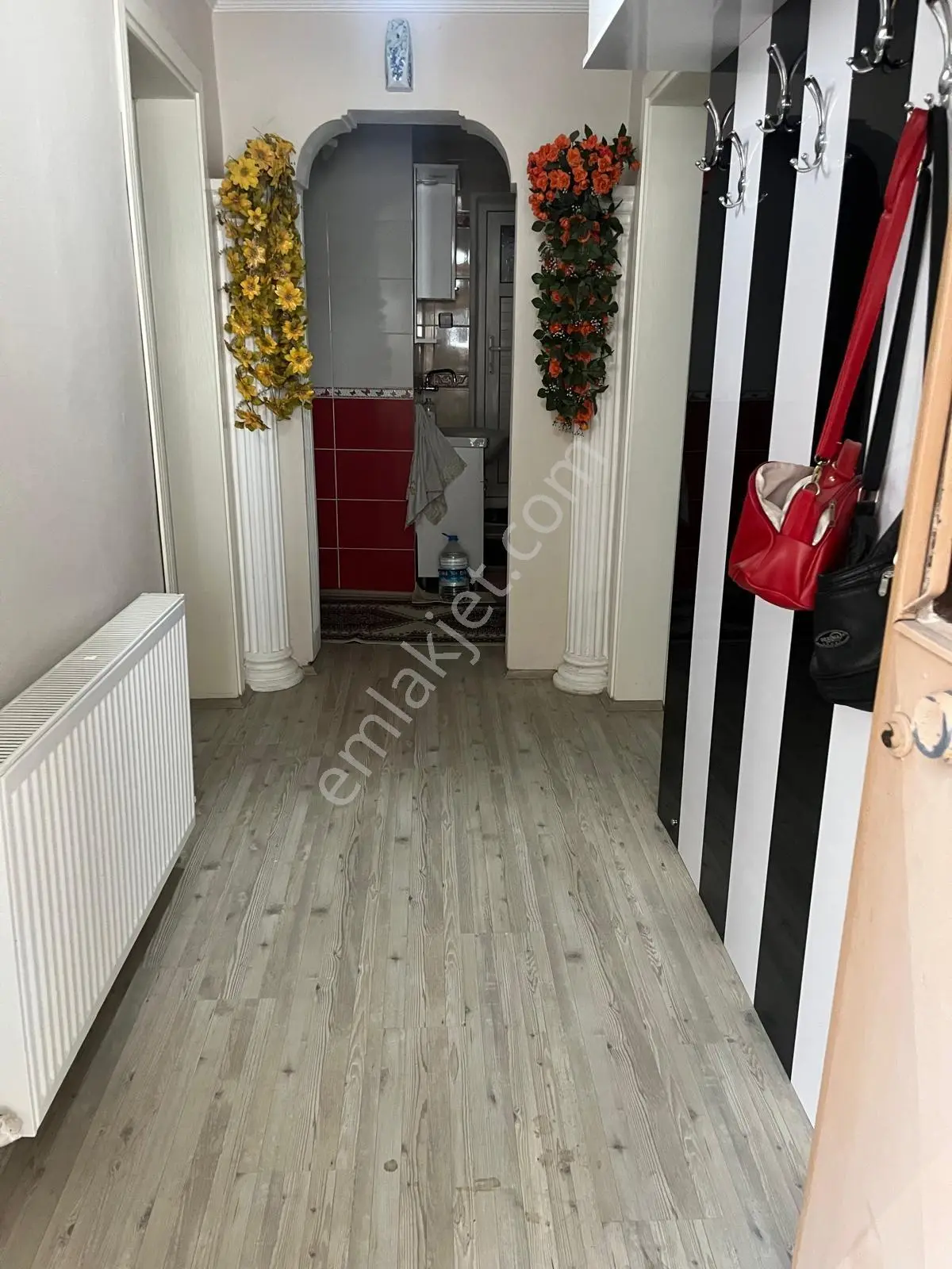 Aysu Konut Emlaktan Kiralık Full Eşyalı Doğalgazlı Efendi Mahallesi 2+1 2. Kat Manisa Akhisarda - Görsel 4