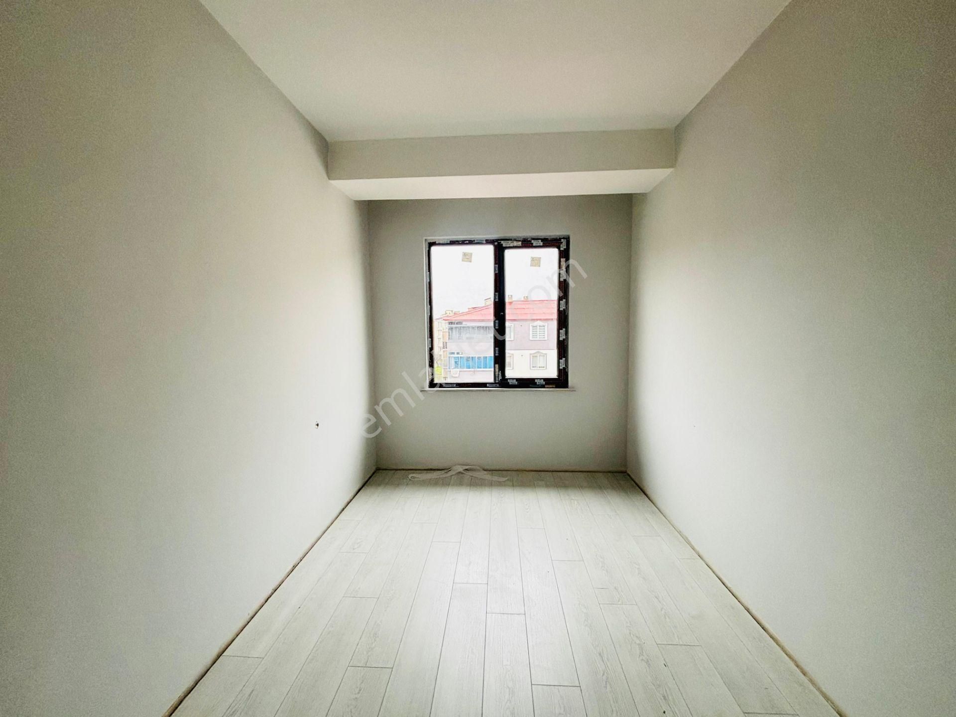 Güven'den Merkezi Konumda Yerden Isıtmalı K. Otoparklı 2+1 Daire - Görsel 23