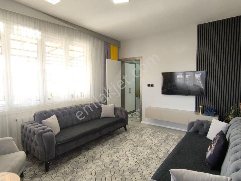 Kısacık'dan Full Bakımlı Yatırımcıya Uygun Satılık 2+1 - Görsel 4