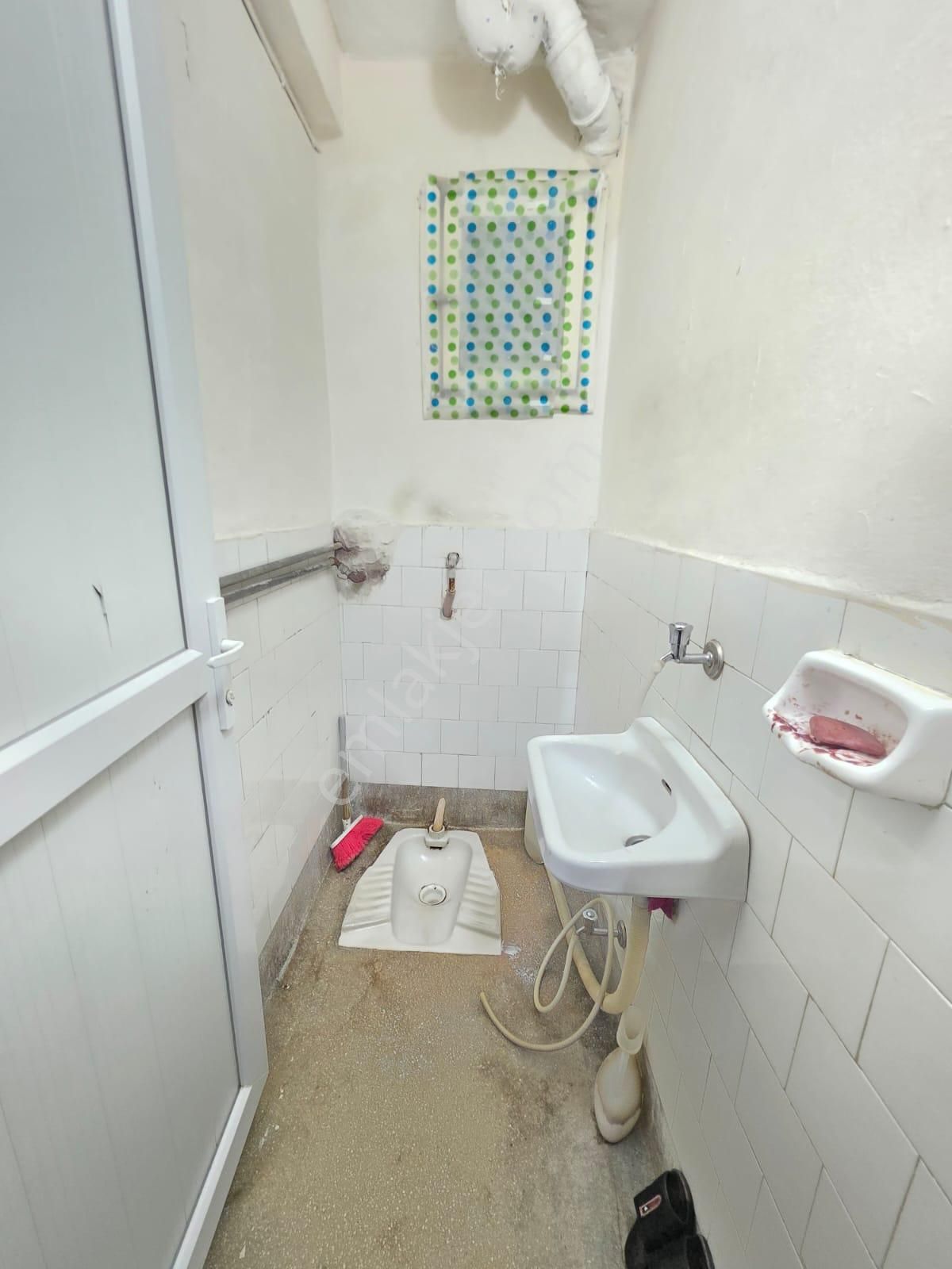 Toros Devlet Hastanesine 200m Uzaklıkta Geniş Oturumlu 3+1 Satılık Ev - Görsel 16