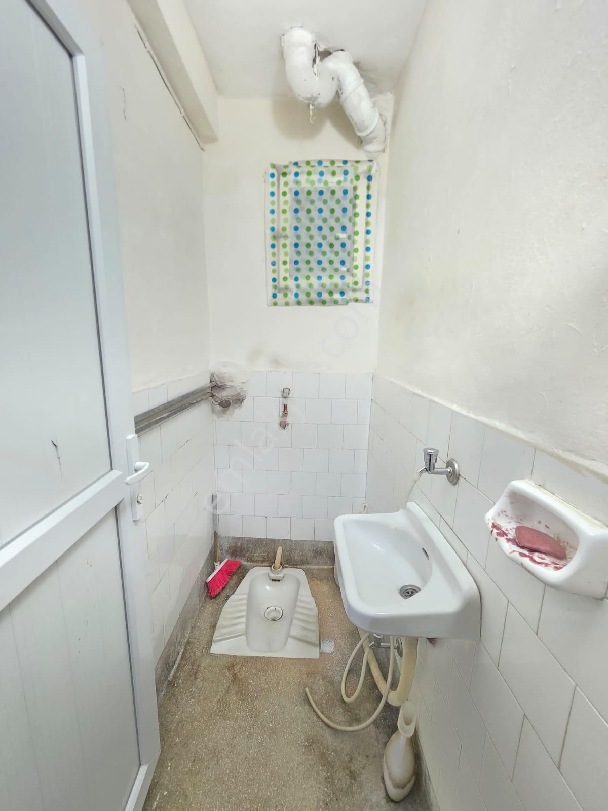 Toros Devlet Hastanesine 200m Uzaklıkta Geniş Oturumlu 3+1 Satılık Ev - Görsel 15