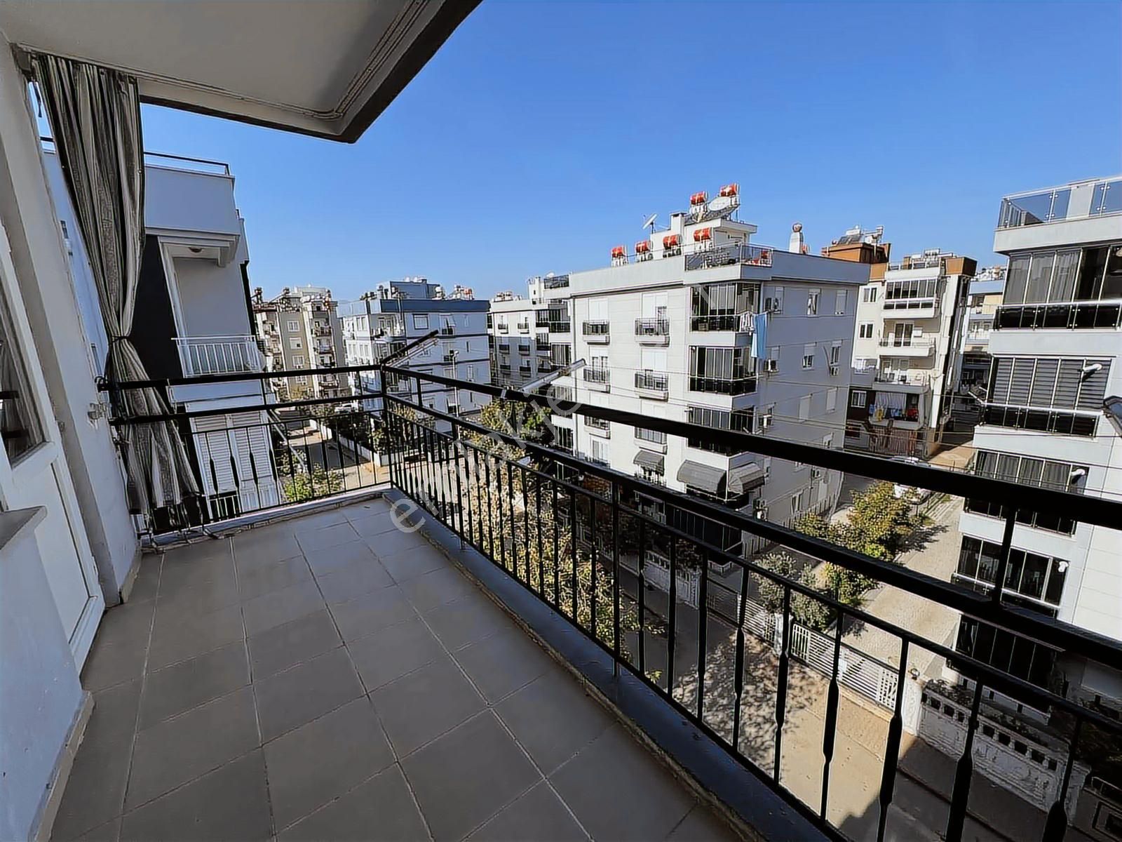 Yenigün Şehitler Parkı Yakını Satılık 2+1 Daire - Görsel 3