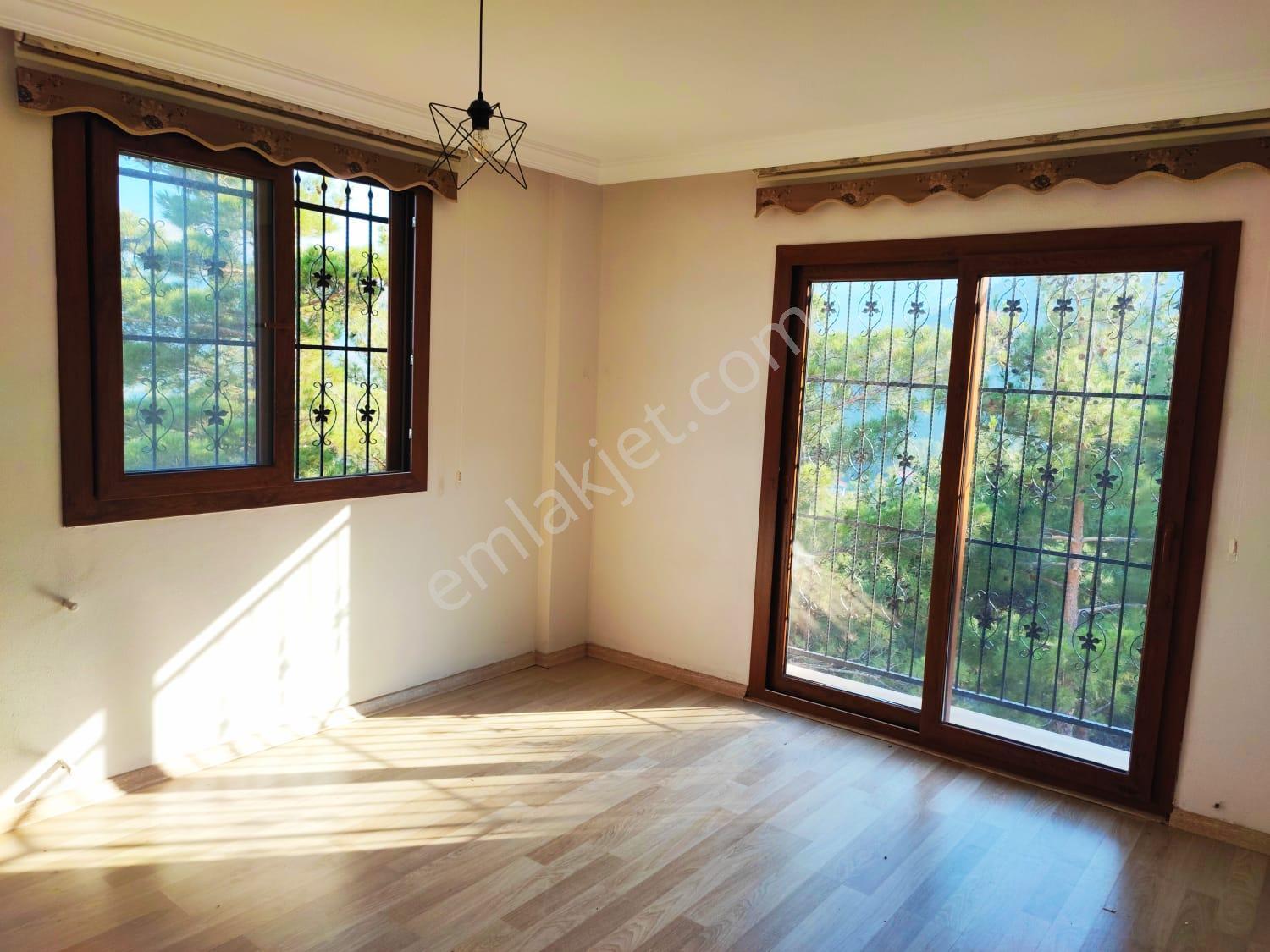 Kar Emlaktan Yenikonacık Efes Sitesi Üzerinde 3+1 Satılık Dubleks Villa 550m2 Arsası Mevcut - Görsel 11