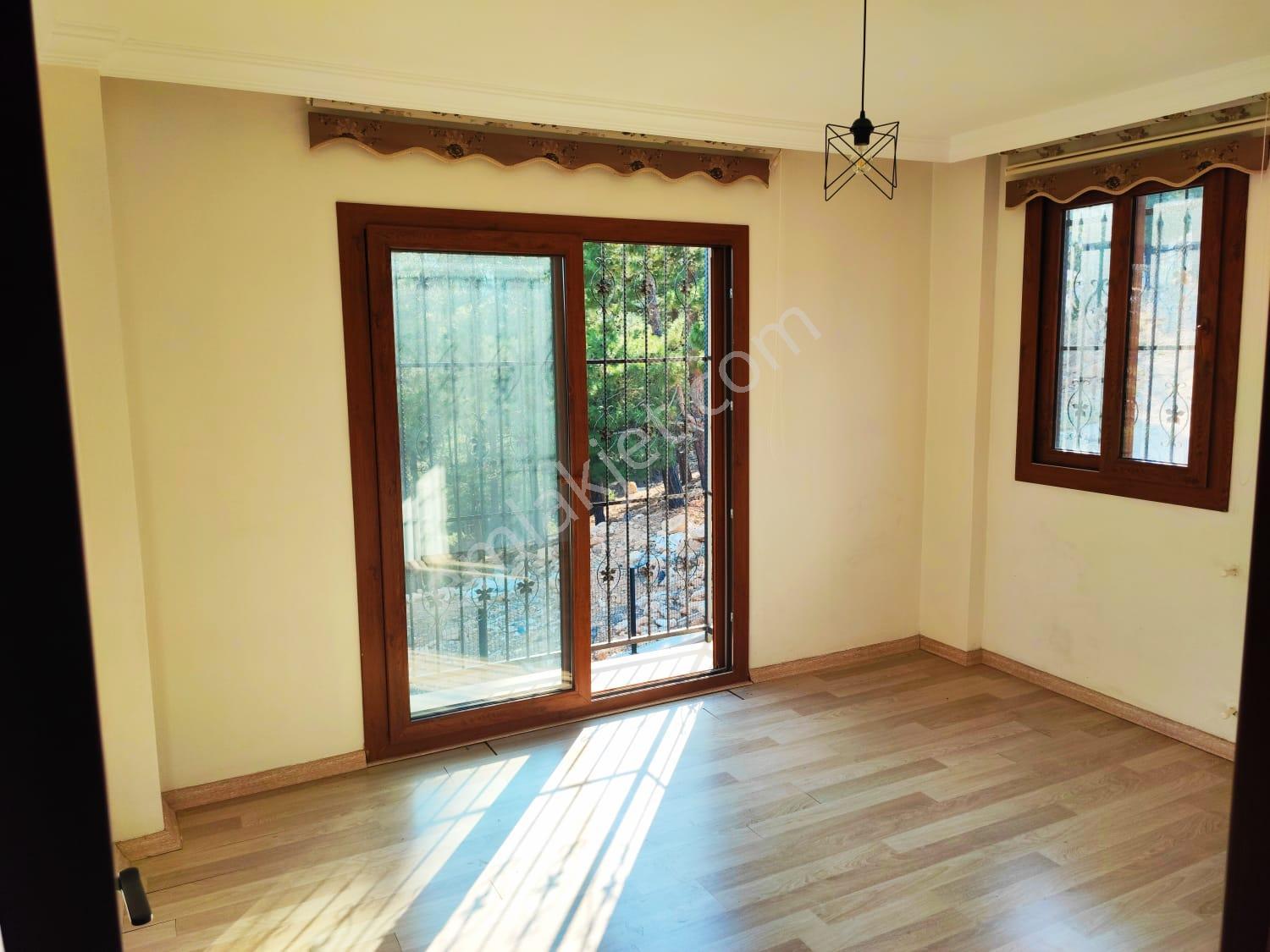 Kar Emlaktan Yenikonacık Efes Sitesi Üzerinde 3+1 Satılık Dubleks Villa 550m2 Arsası Mevcut - Görsel 12