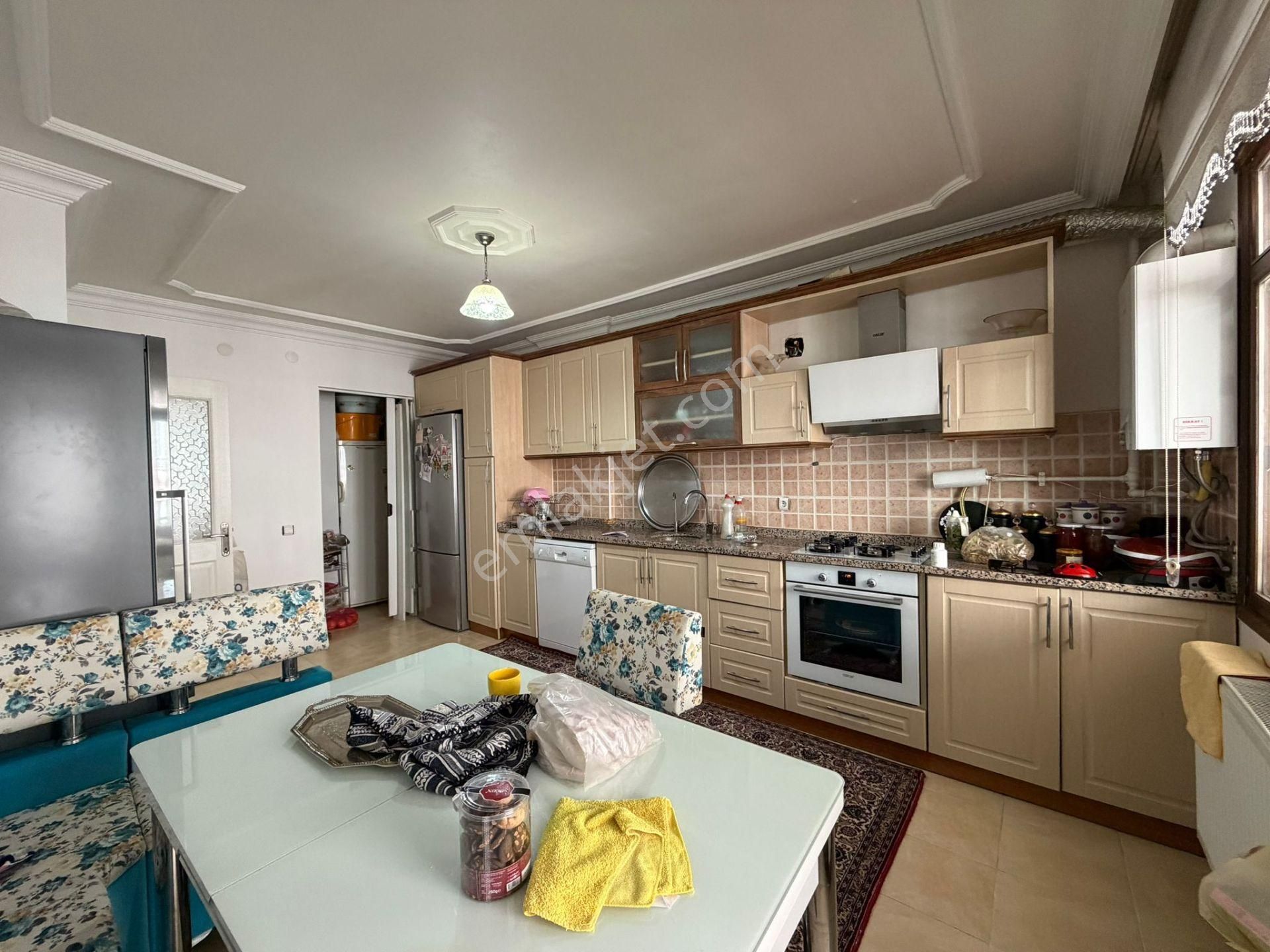 E.gökal Bor Yolu Gökkuşağı Sitesi ! 4+1 Teraslı Geniş ! 1. Kat ! - Görsel 6