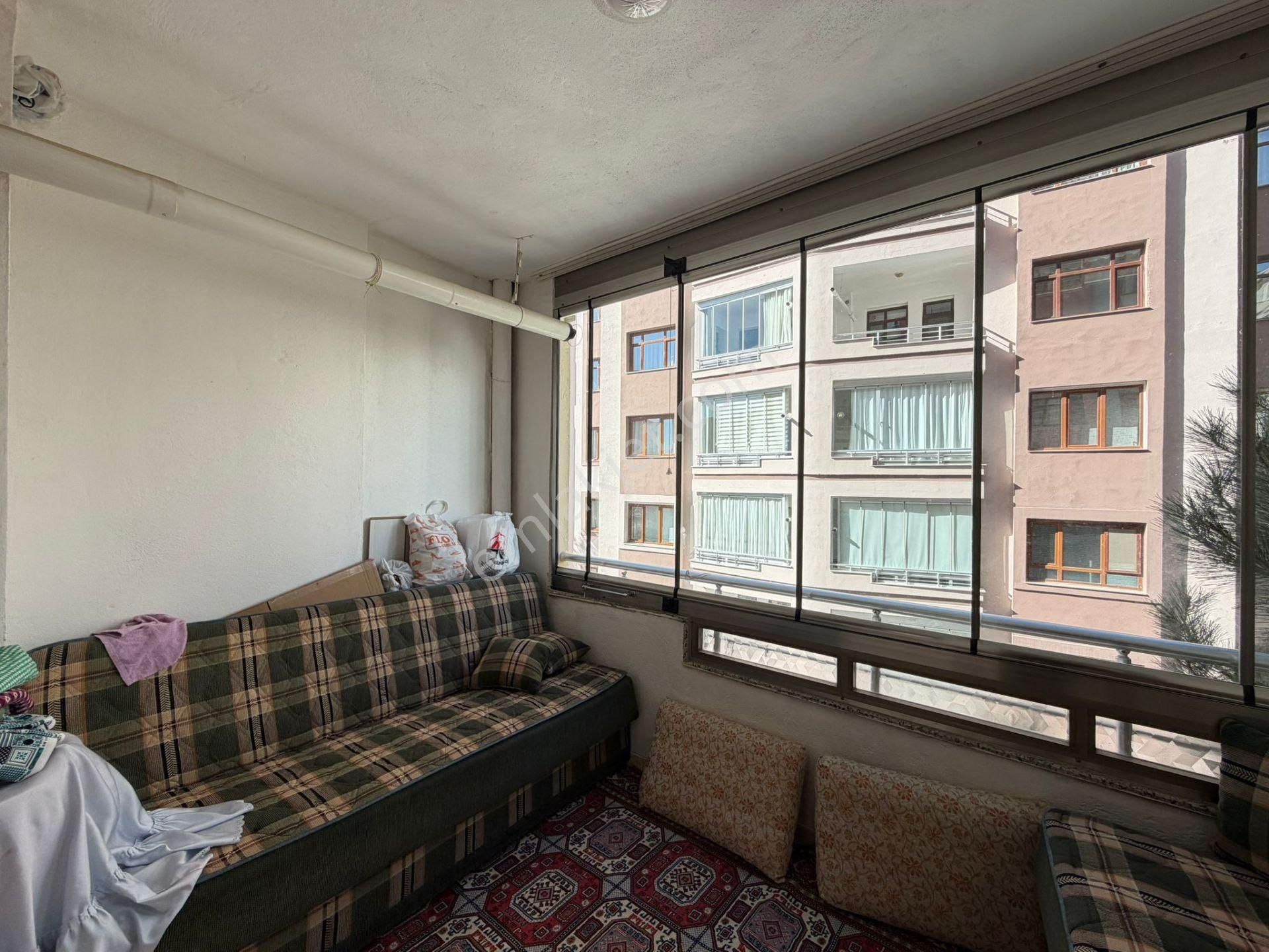 E.gökal Bor Yolu Gökkuşağı Sitesi ! 4+1 Teraslı Geniş ! 1. Kat ! - Görsel 10