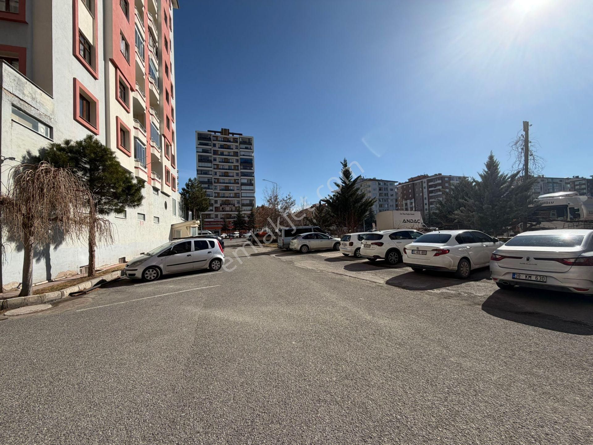 E.gökal Bor Yolu Gökkuşağı Sitesi ! 4+1 Teraslı Geniş ! 1. Kat ! - Görsel 29