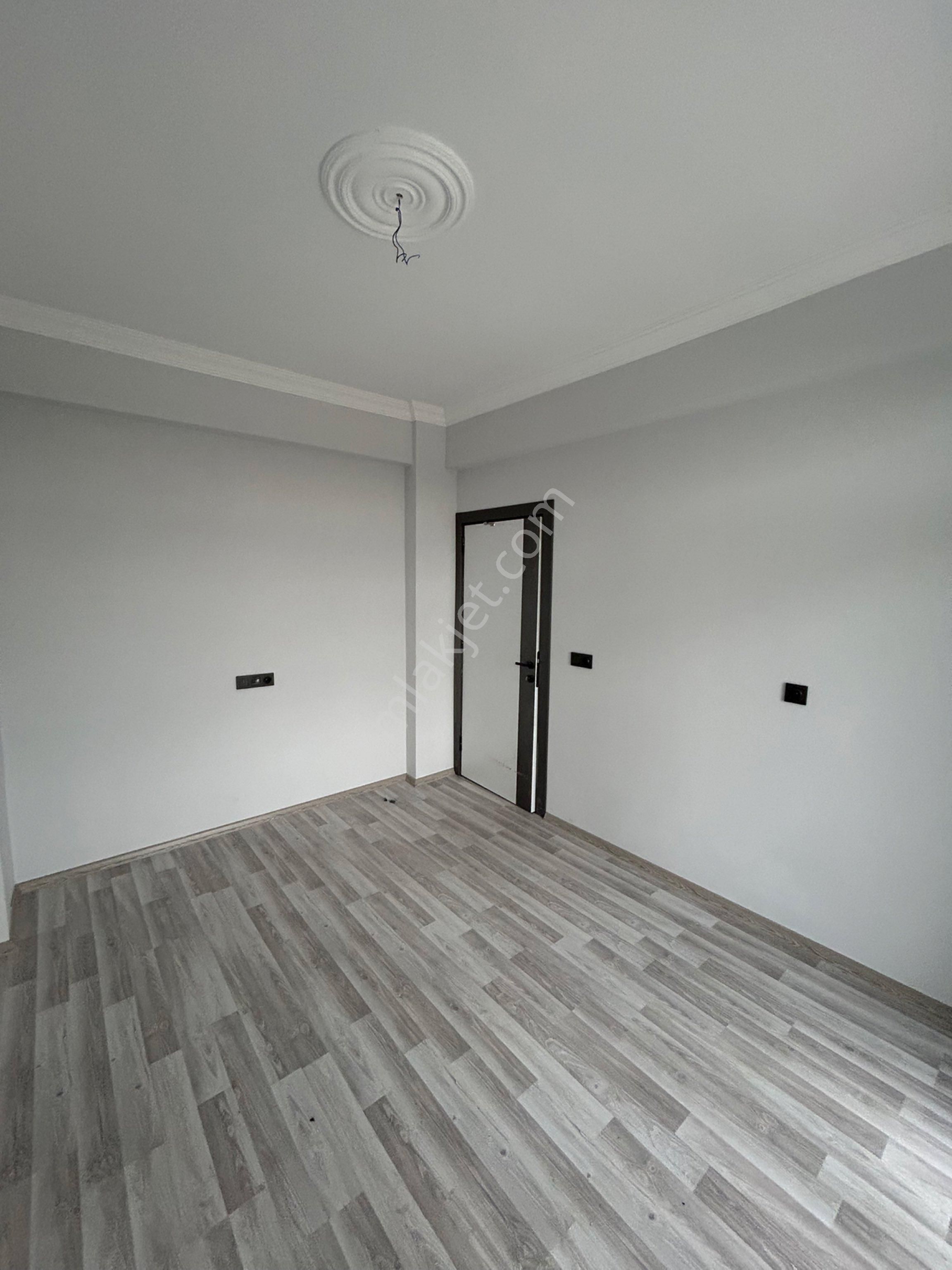 Karaaslanda 1. Kat Ve 2. Kat 2+1 Daireler - Görsel 4