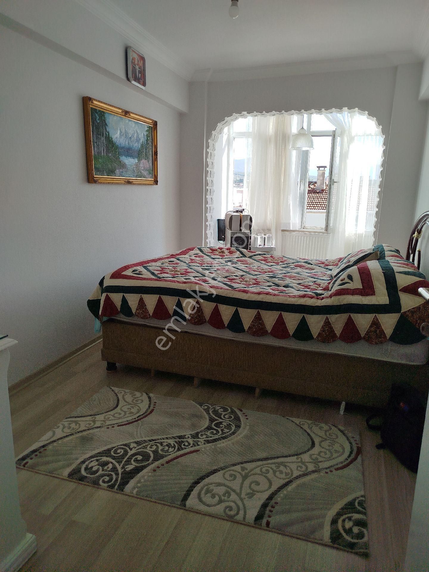 İzmir Bayar Gayrimenkul'den Çevik Bir Meydanı'nda Eşyalı Kiralık Daire - Görsel 9