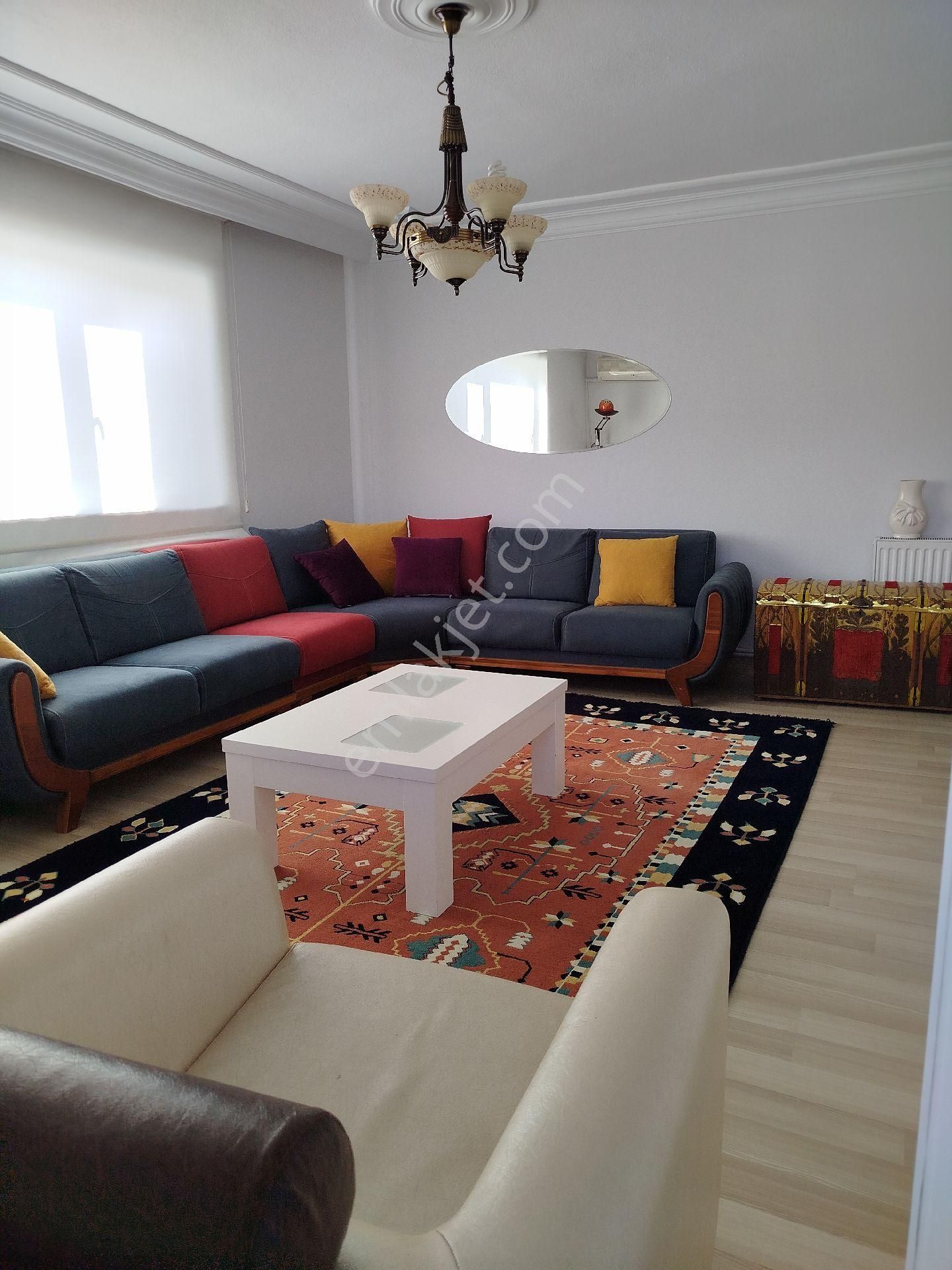 İzmir Bayar Gayrimenkul'den Çevik Bir Meydanı'nda Eşyalı Kiralık Daire - Görsel 13