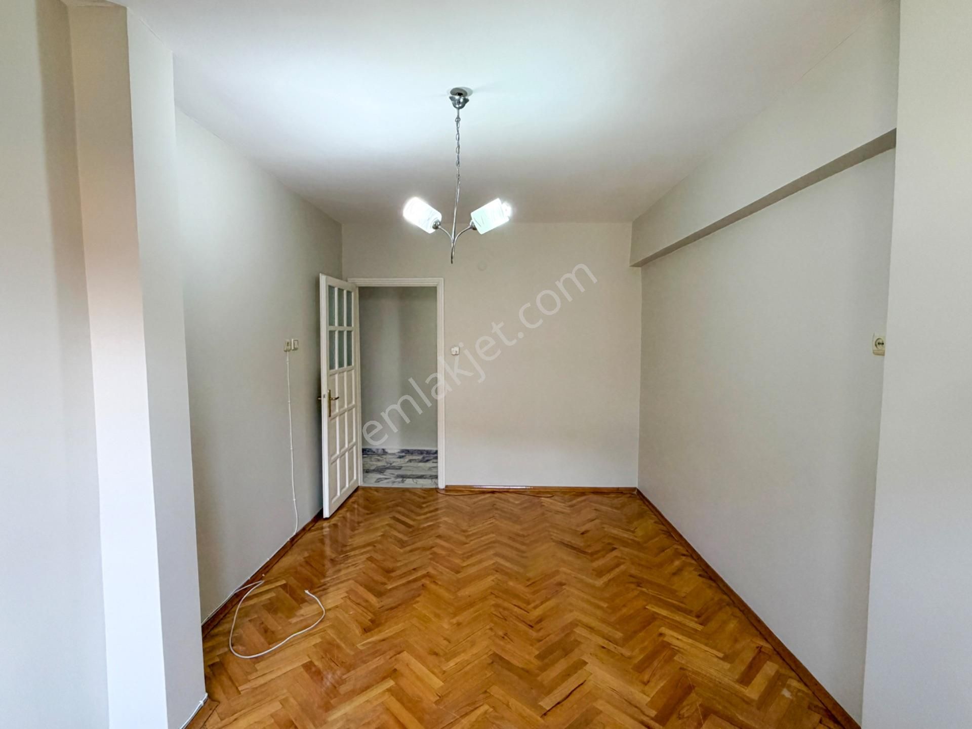 Kasaplar Mah Heykel'e Yakın Satılık Geniş 2+1 Daire - Görsel 20