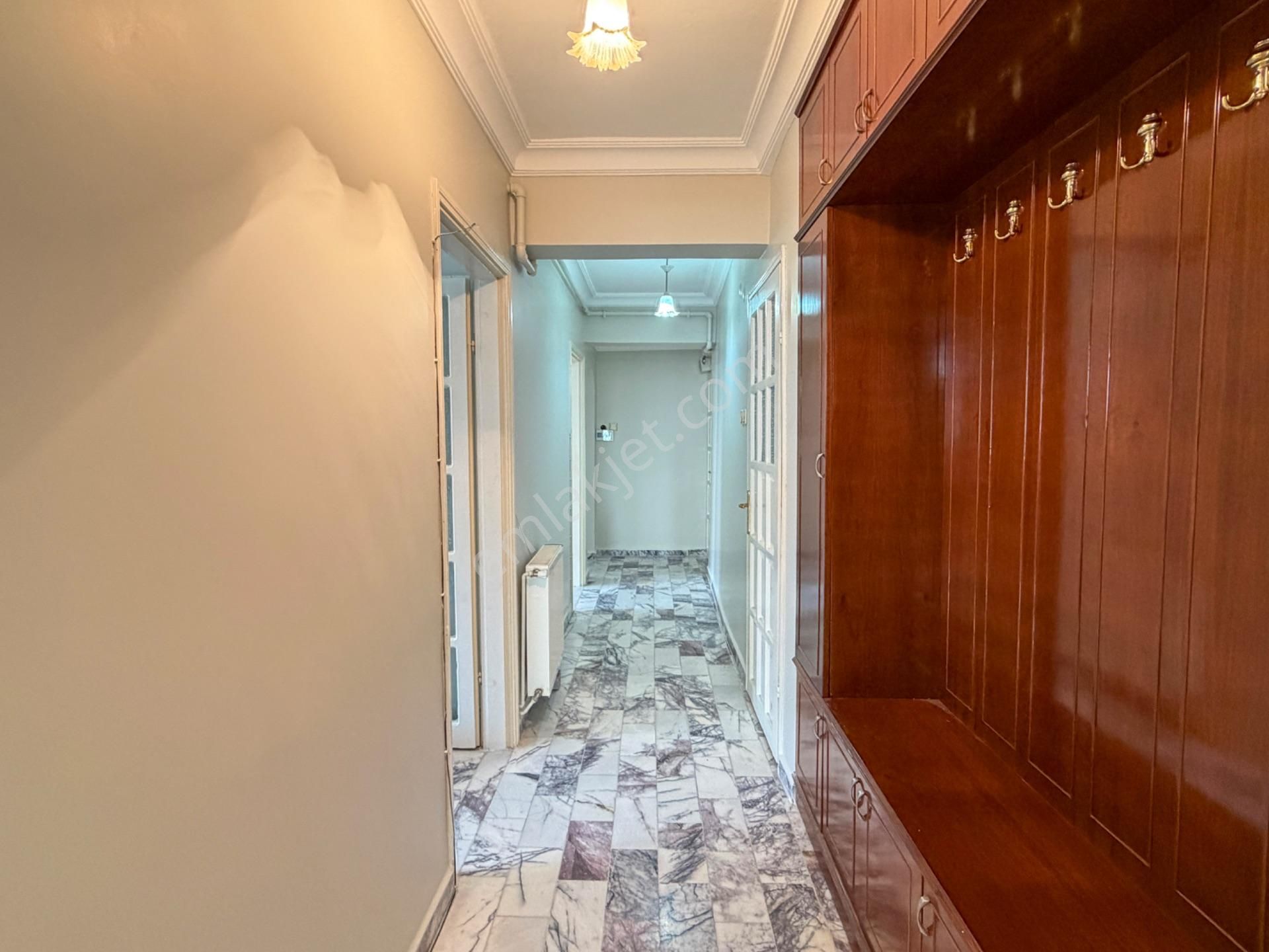 Kasaplar Mah Heykel'e Yakın Satılık Geniş 2+1 Daire - Görsel 13