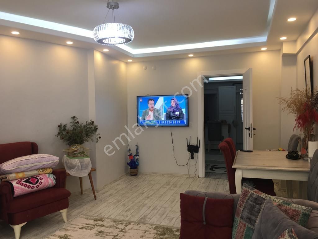 Meydana Yakın Full Tadilatlı 2+1 Satılık Daire - Görsel 8