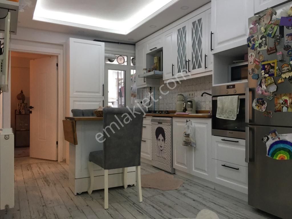 Meydana Yakın Full Tadilatlı 2+1 Satılık Daire - Görsel 2