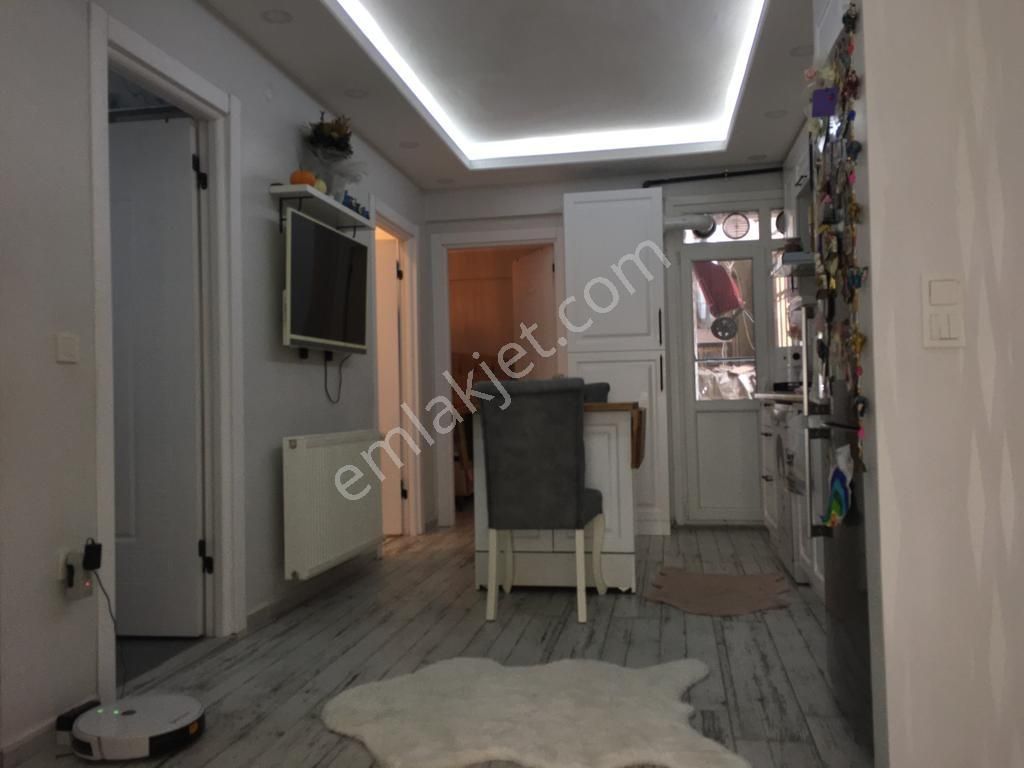 Meydana Yakın Full Tadilatlı 2+1 Satılık Daire - Görsel 13