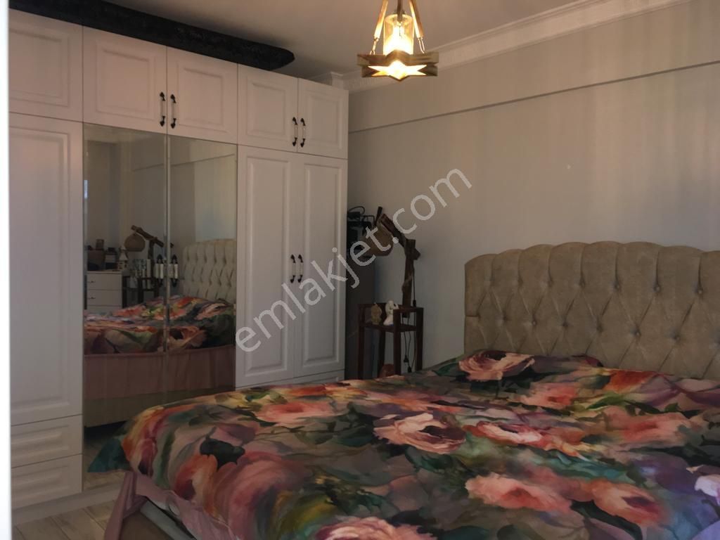 Meydana Yakın Full Tadilatlı 2+1 Satılık Daire - Görsel 15