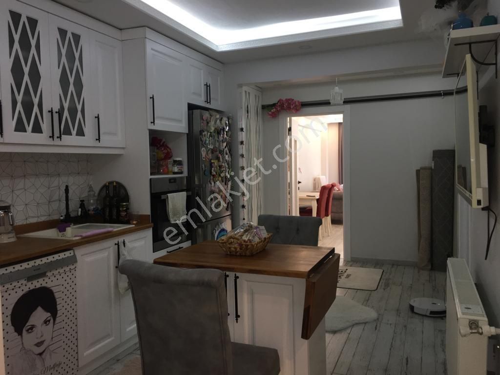 Meydana Yakın Full Tadilatlı 2+1 Satılık Daire - Görsel 6