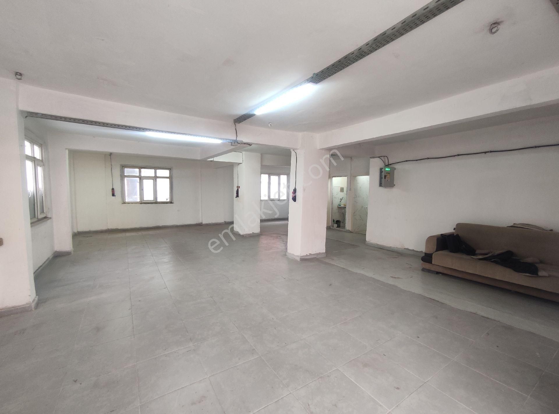 Ümraniye / Dudullu / Esenkent Mh. Kiralık İşyeri - Görsel 2