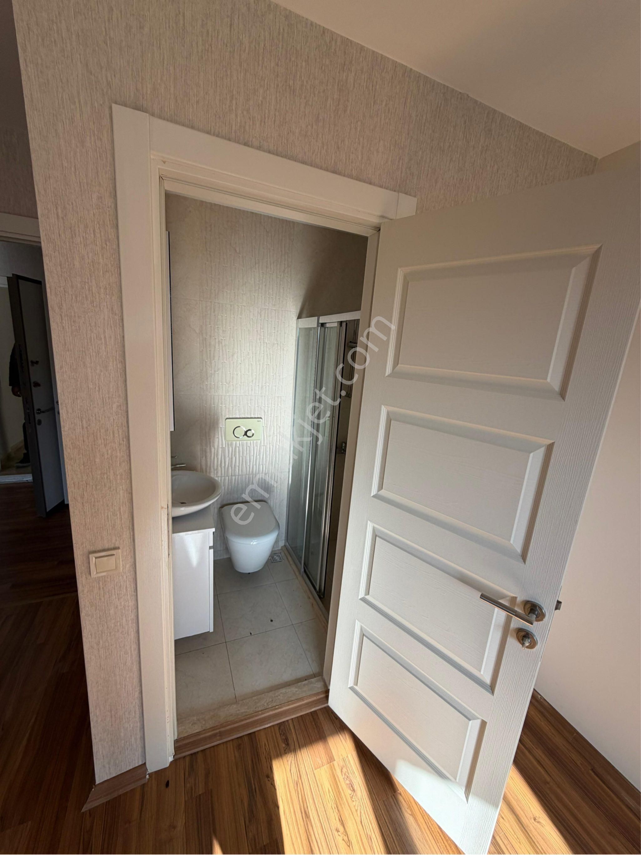 Değirmendere'de Havuzlu Sitede Deniz Manzaralı 3+1 Satılık Bahçe Katı Daire - Görsel 15